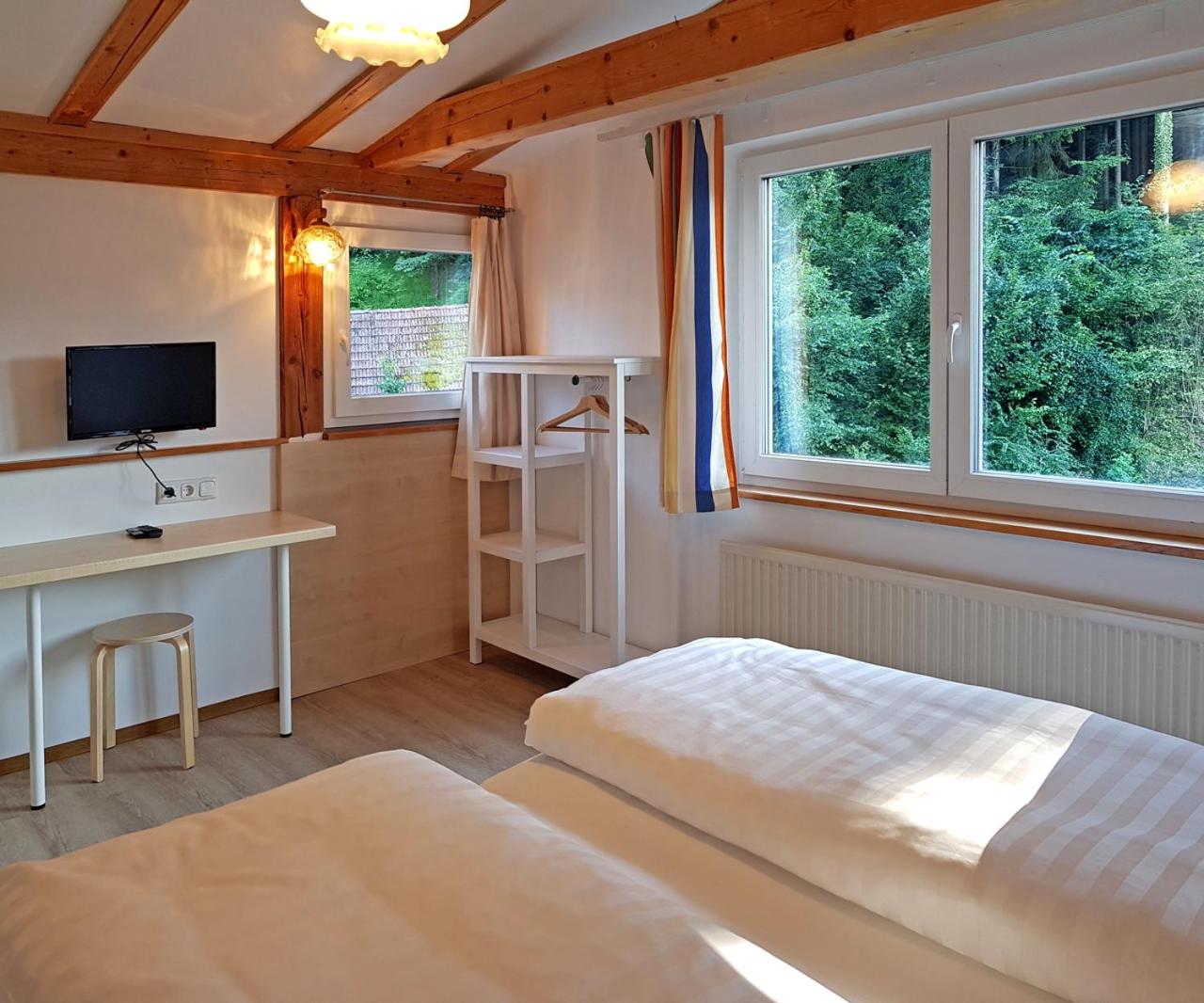 Junior Suite with Mountain View photo 2