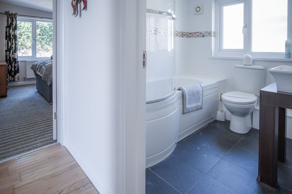 Cottage (2 Bedrooms) photo 2