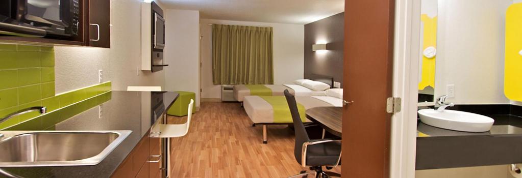 Deluxe Queen Room with Two Queen Beds - Non-Smoking photo 1