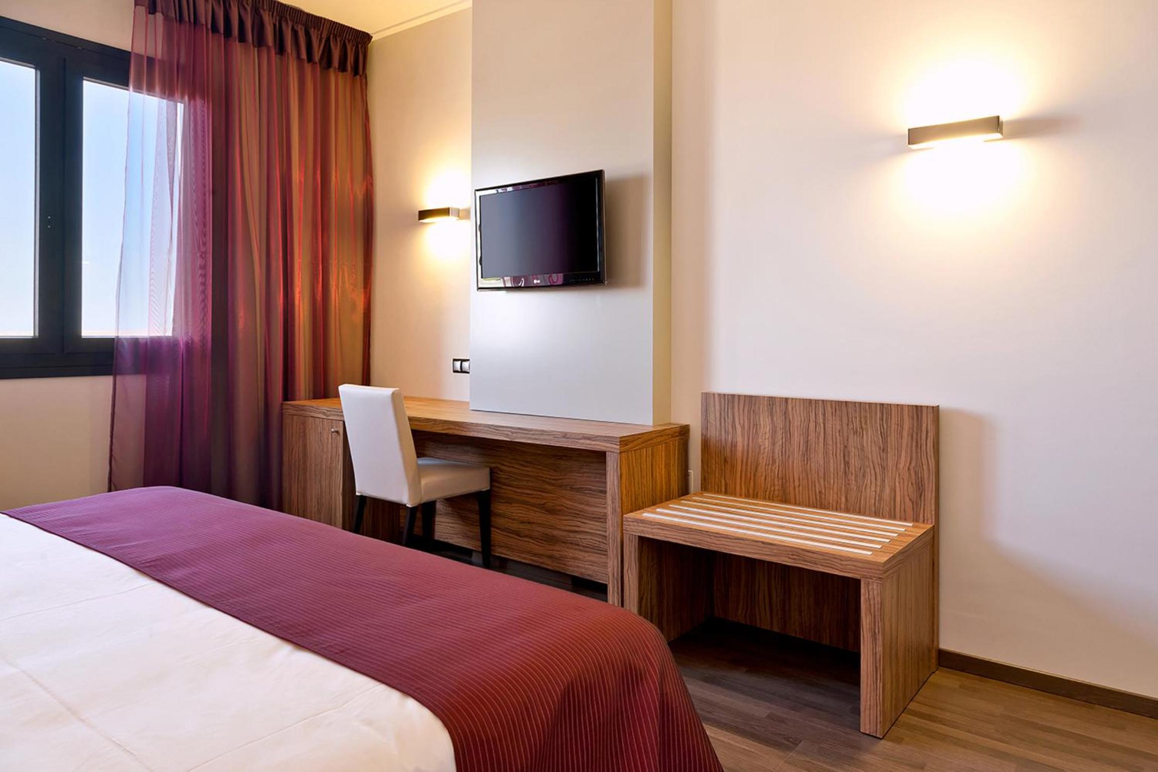 Double Room with Lagoon View - Photo 4