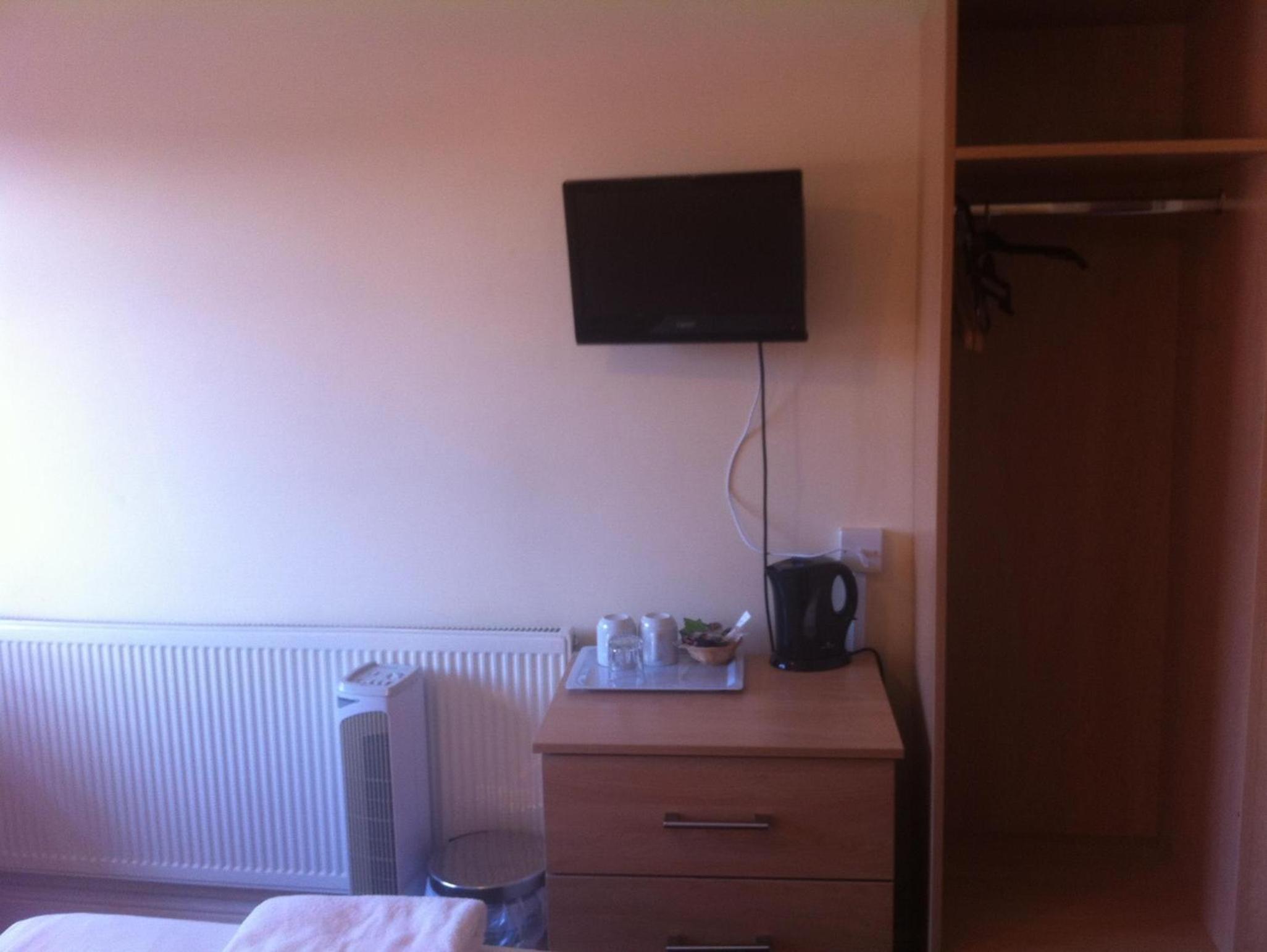 Quintuple Room (5 Adults) photo 3