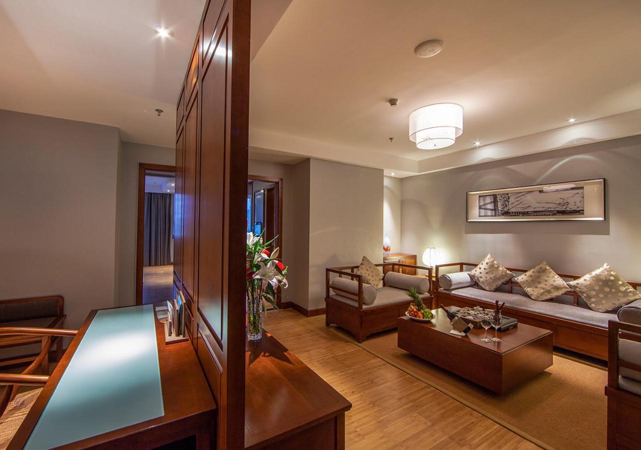 Two-Bedroom Suite photo 2