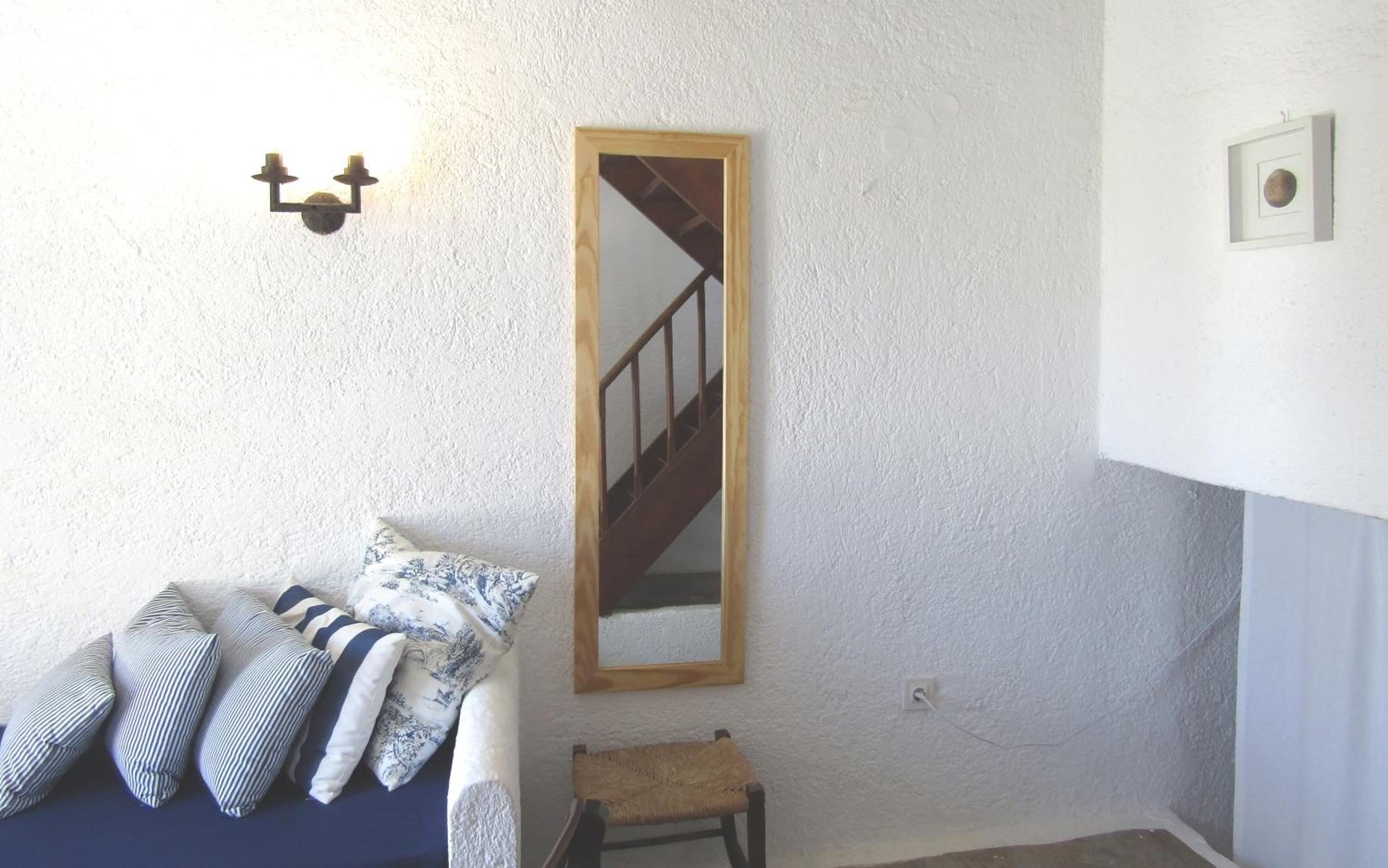 Two Bedroom Apartment Ground Floor With Partial Sea View photo 2