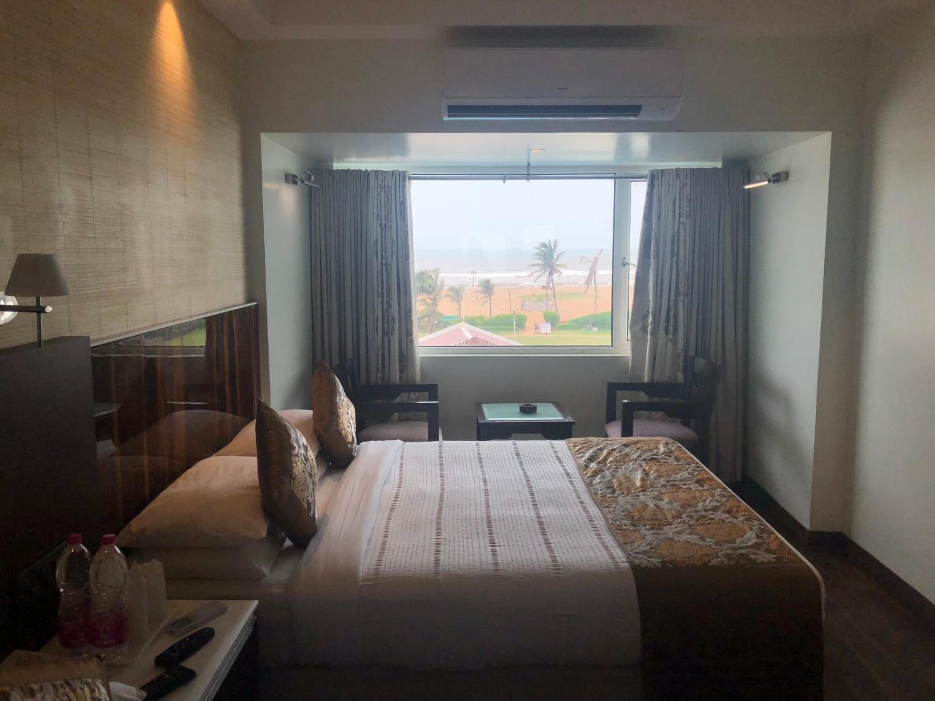 Family Room with Sea View (4 adults) photo 2