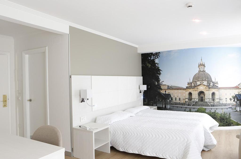 Double Room - Photo 2