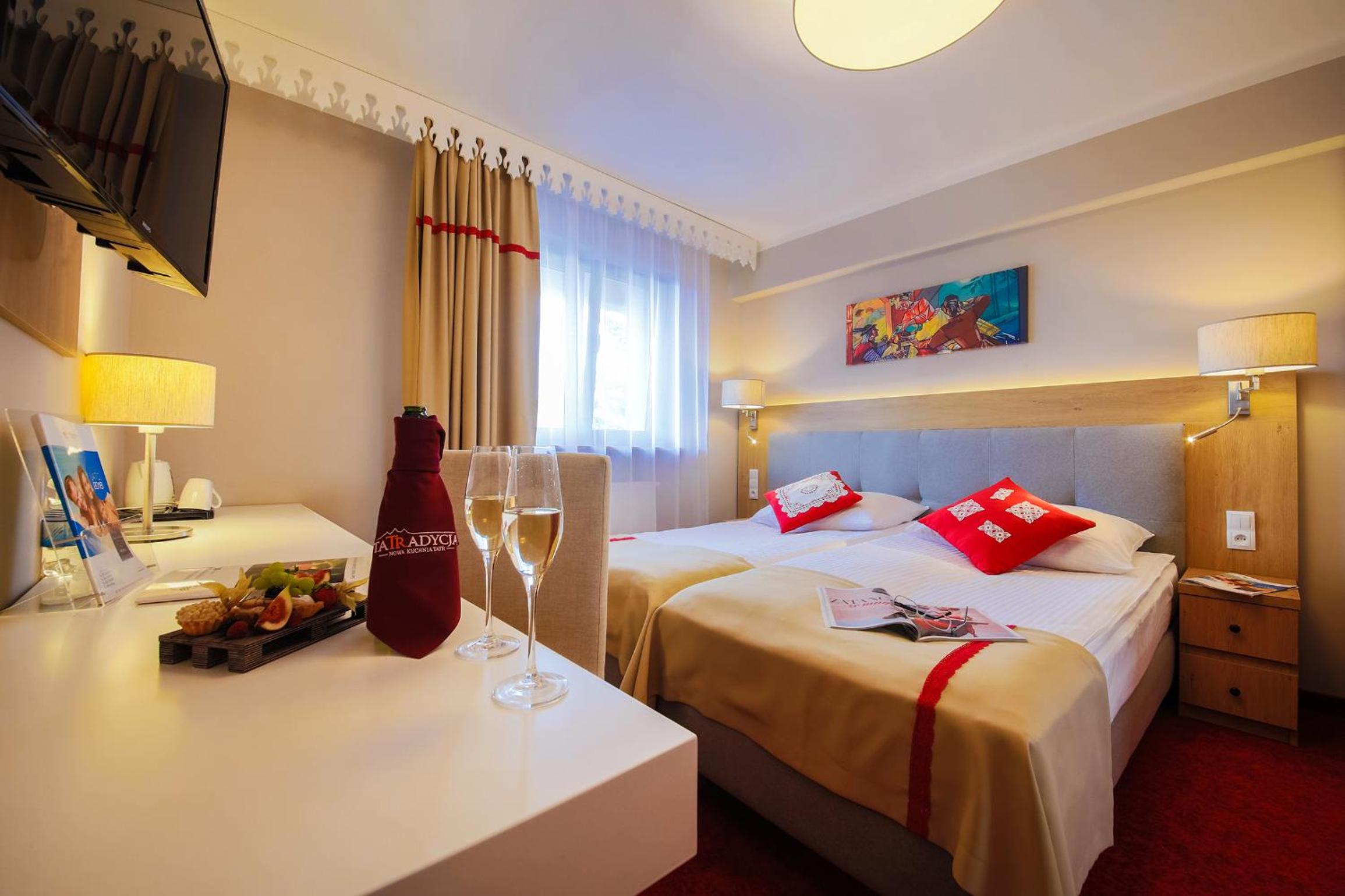 Double or Twin Room - Photo 4