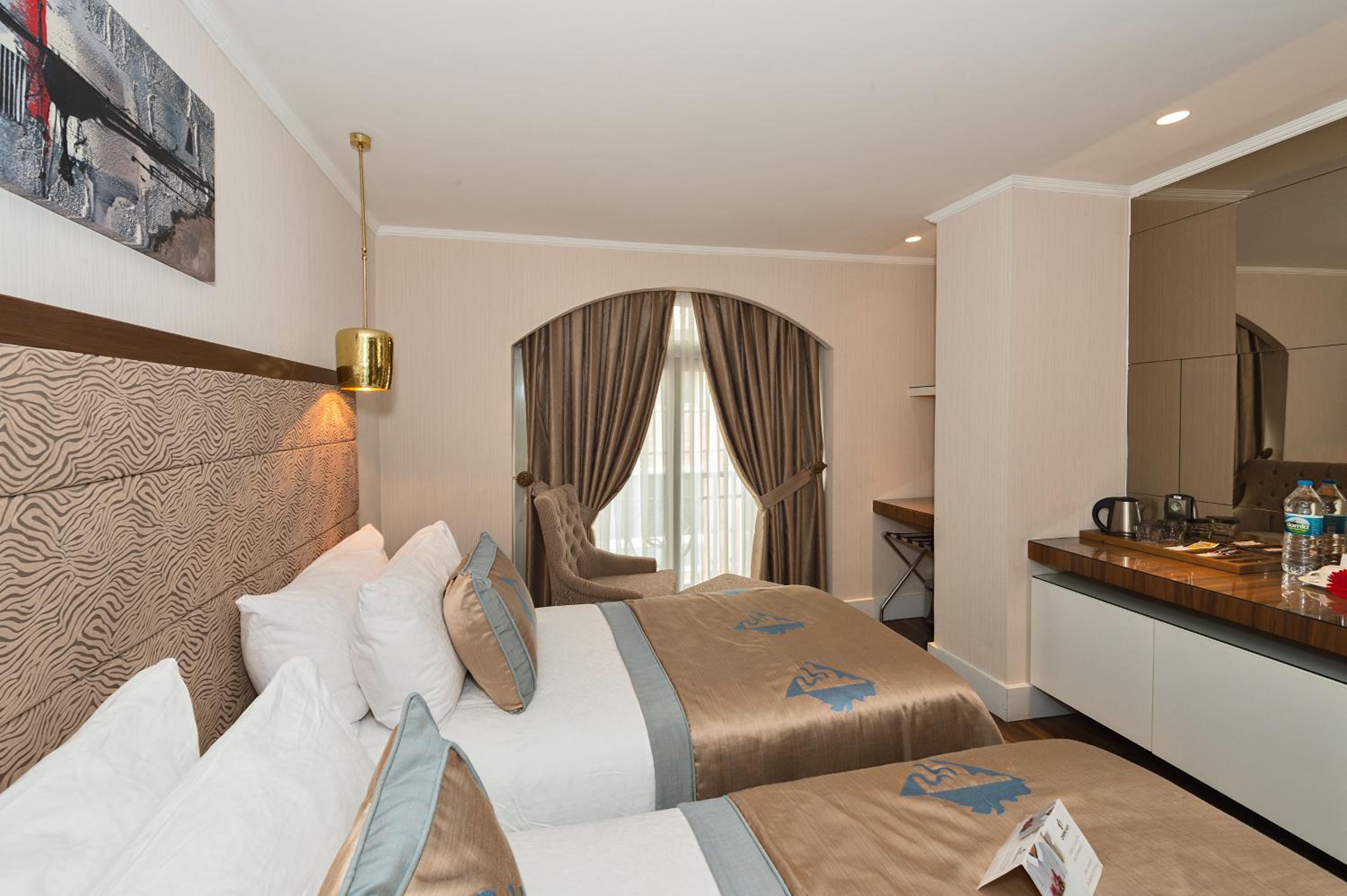 Standard Twin Room photo 1