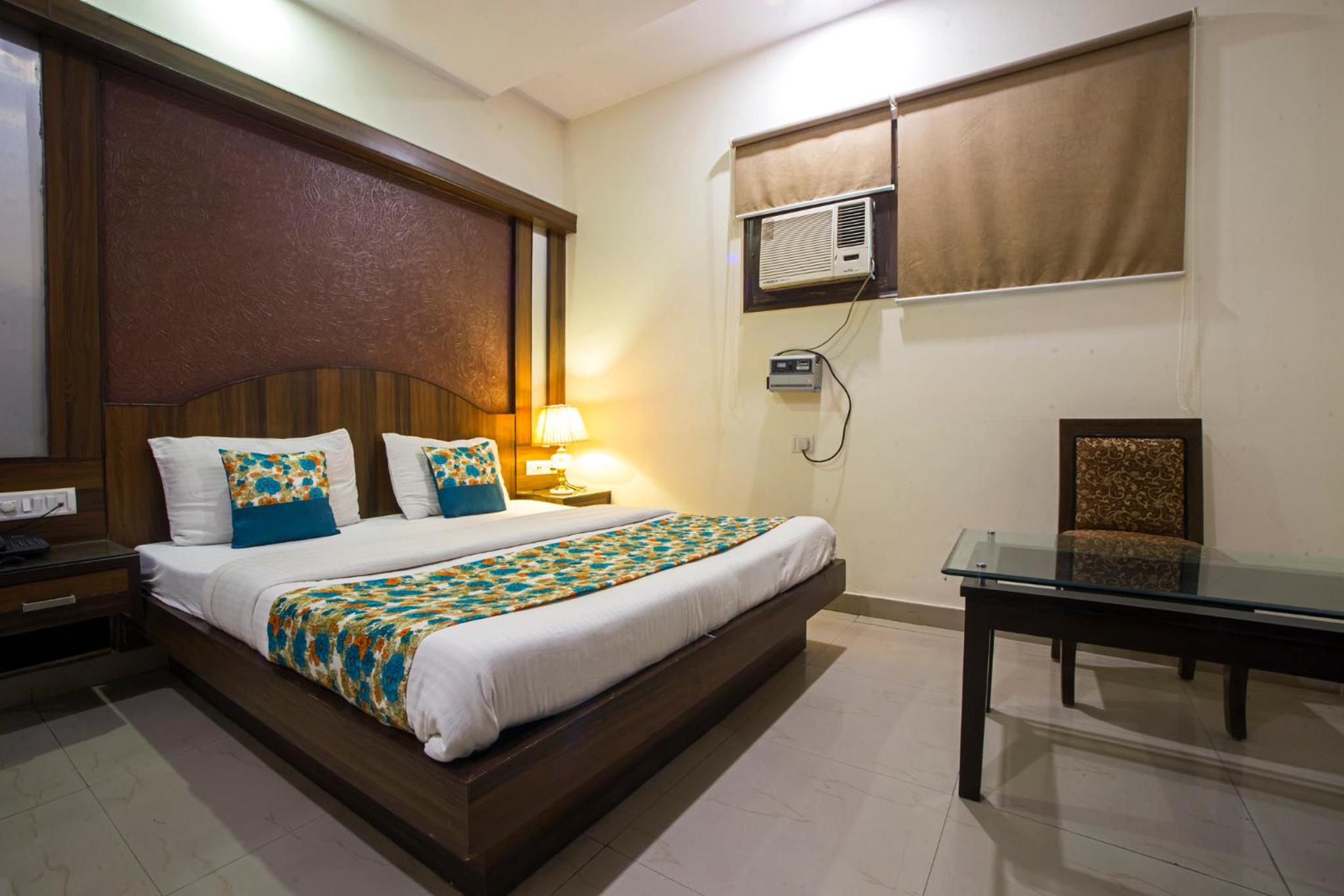 Standard Double or Twin Room - Photo 5