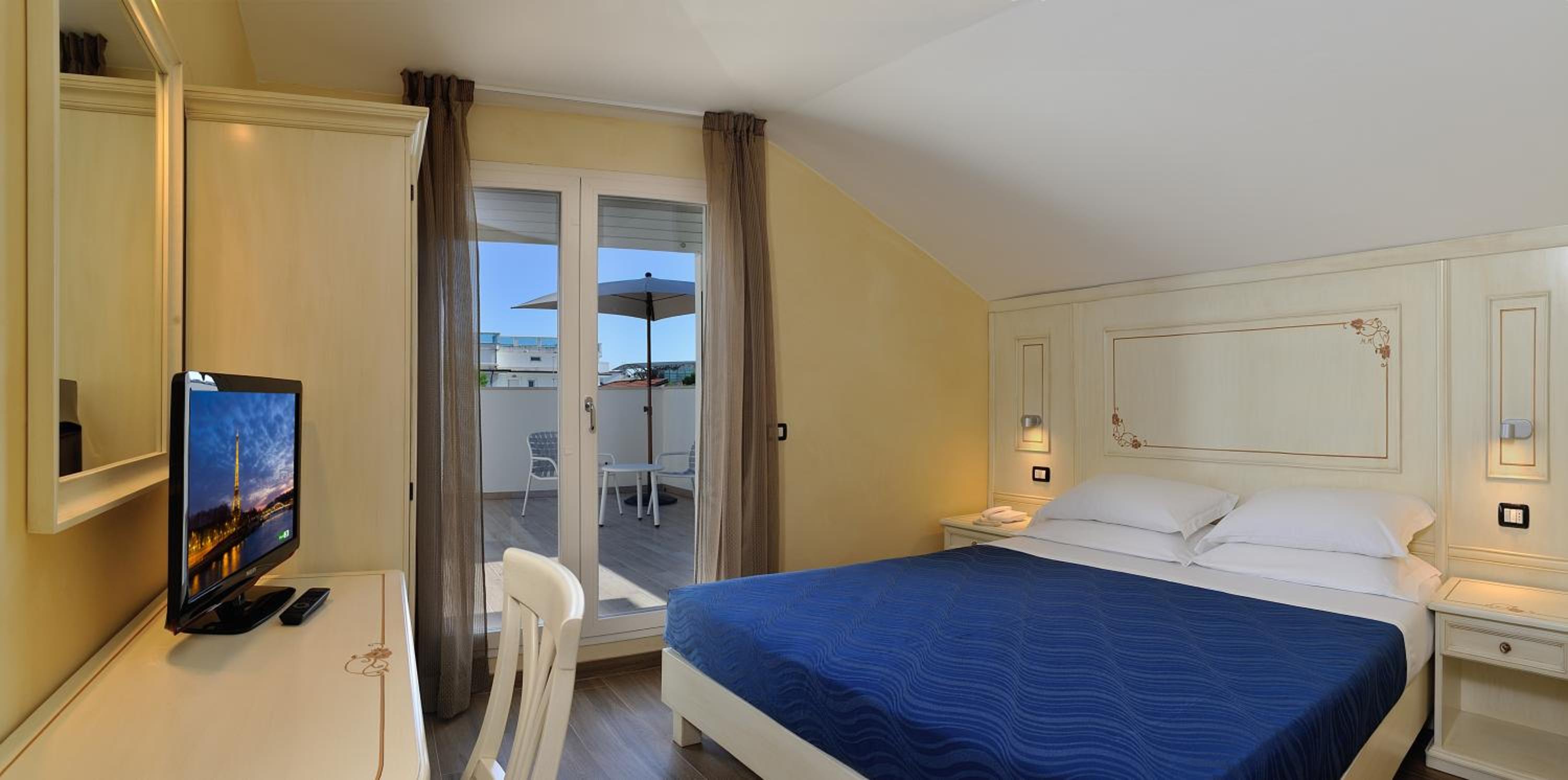 Double Room with Terrace