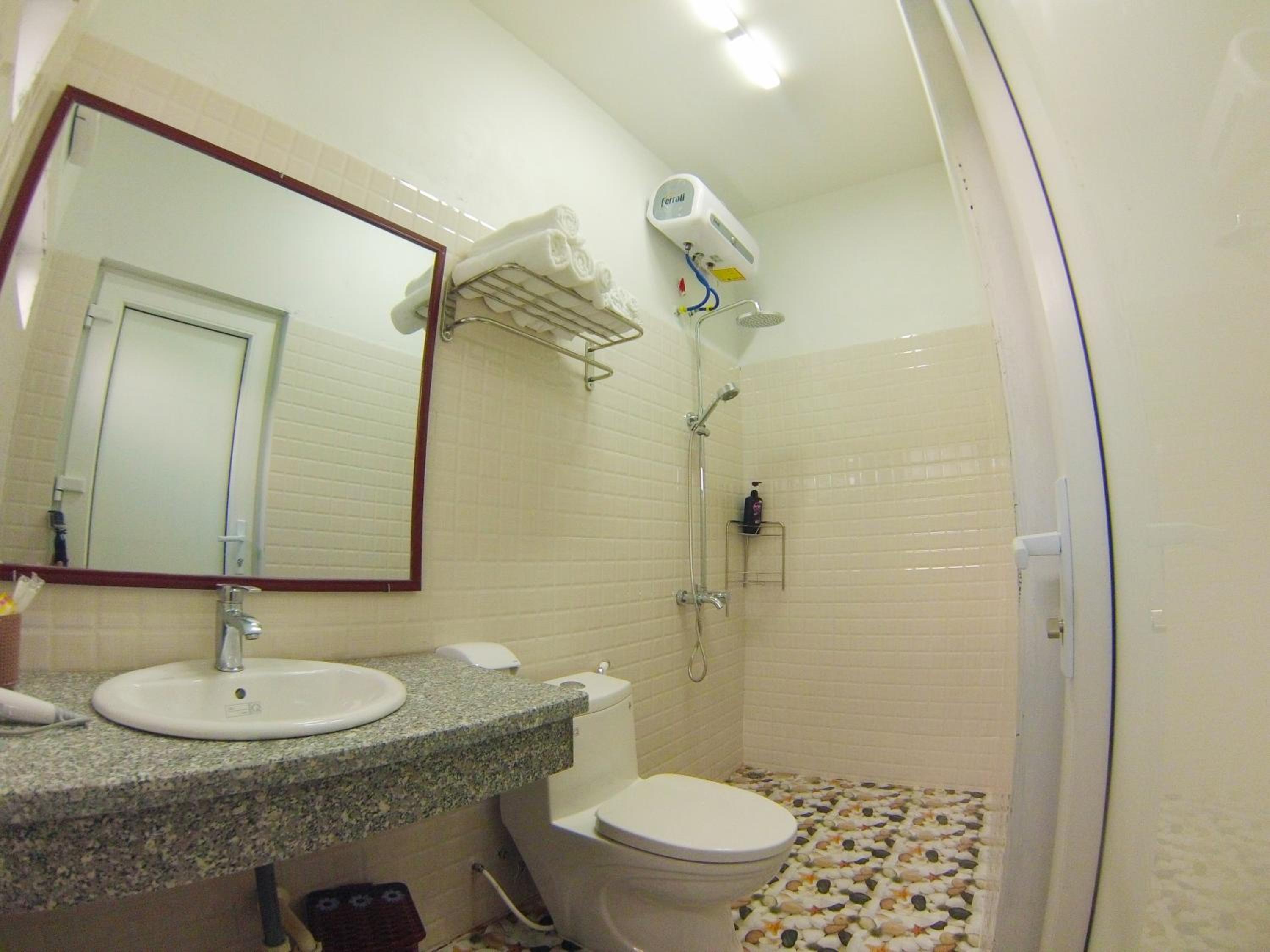 Family Room - Photo 4