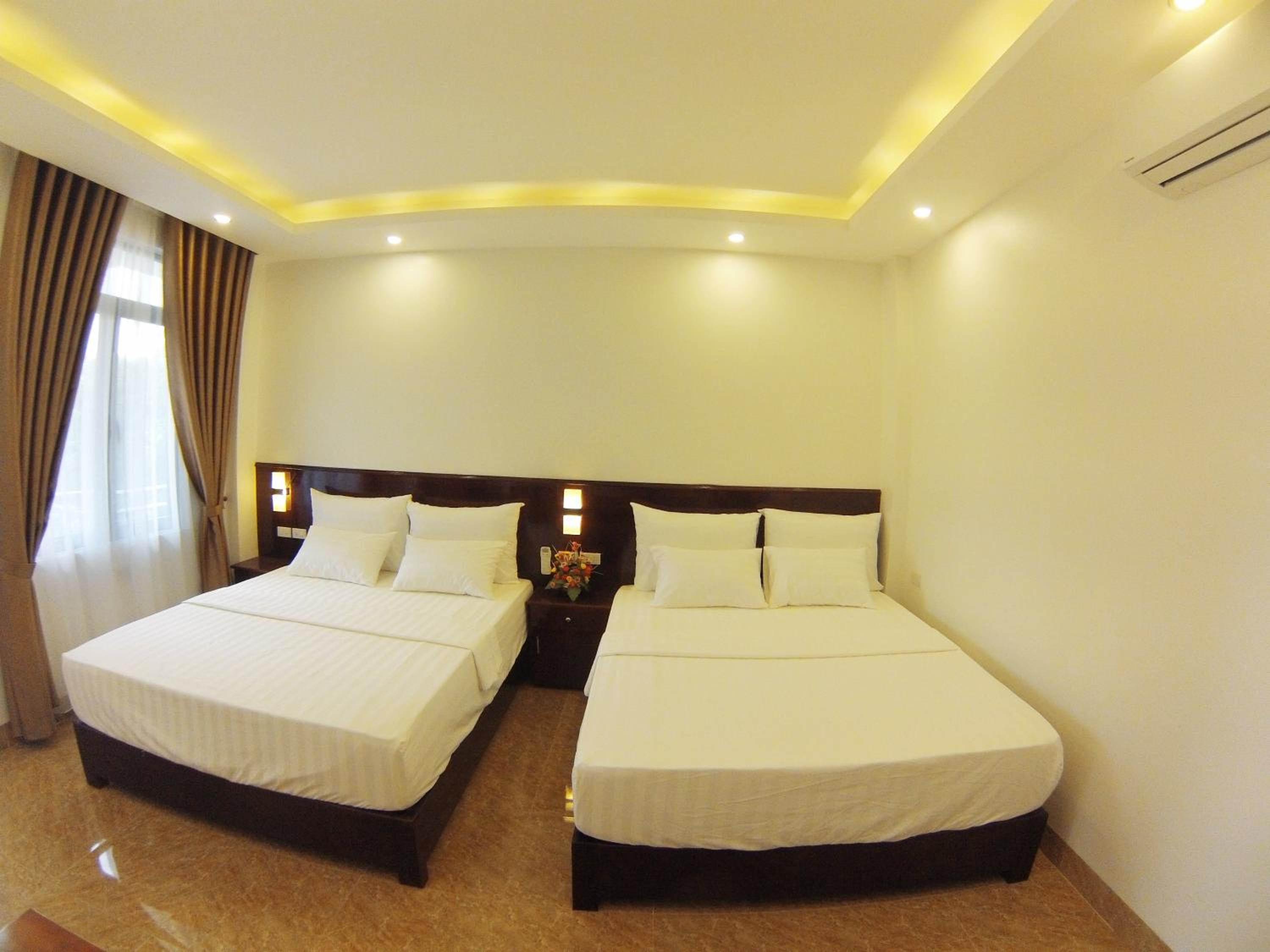 Family Room - Photo 6