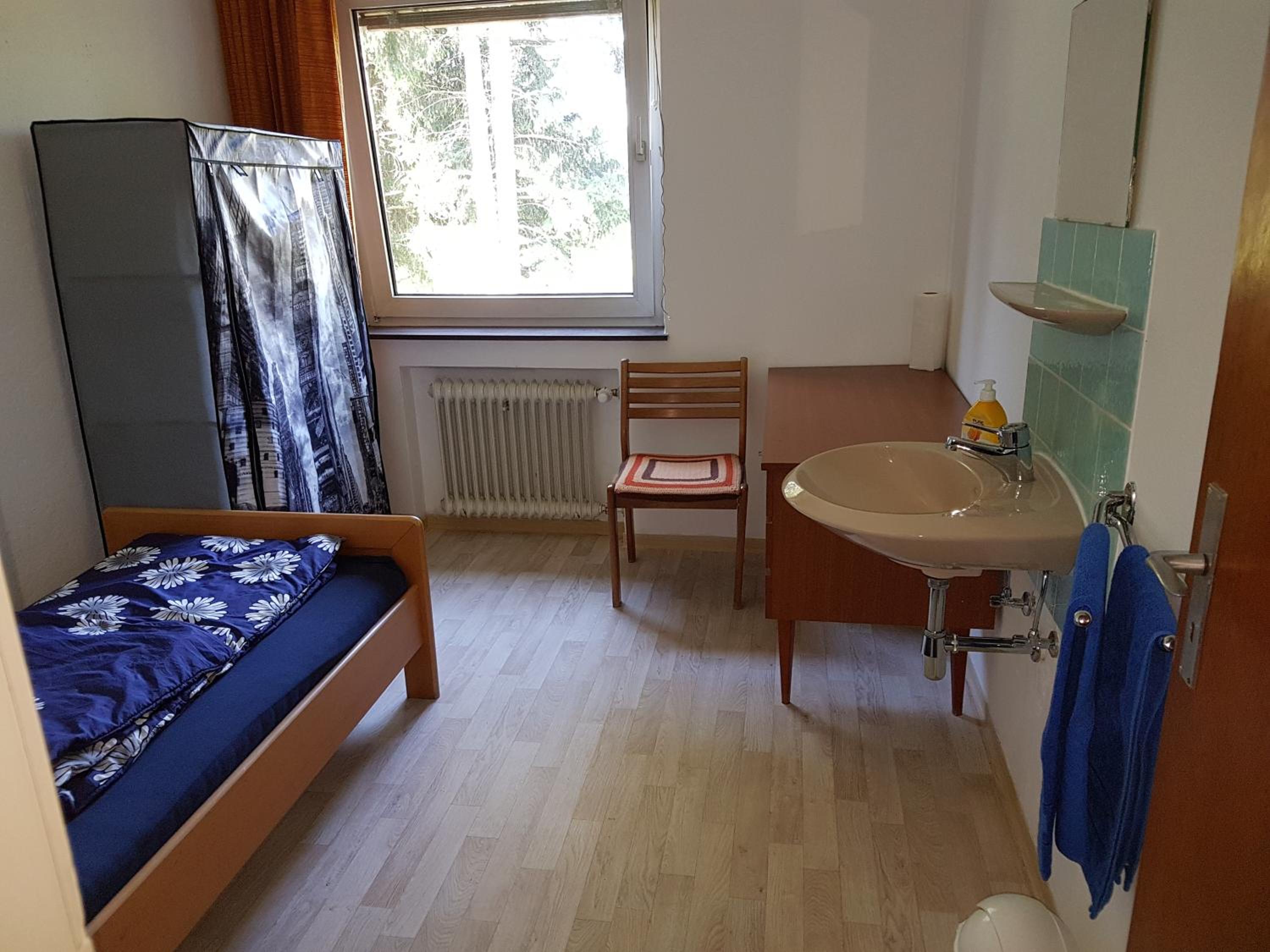 Budget Single Room photo 3