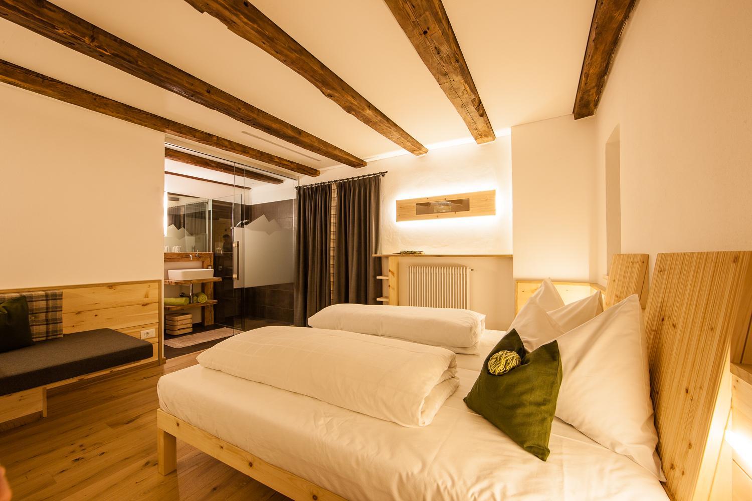 Double Room with Balcony - Photo 1