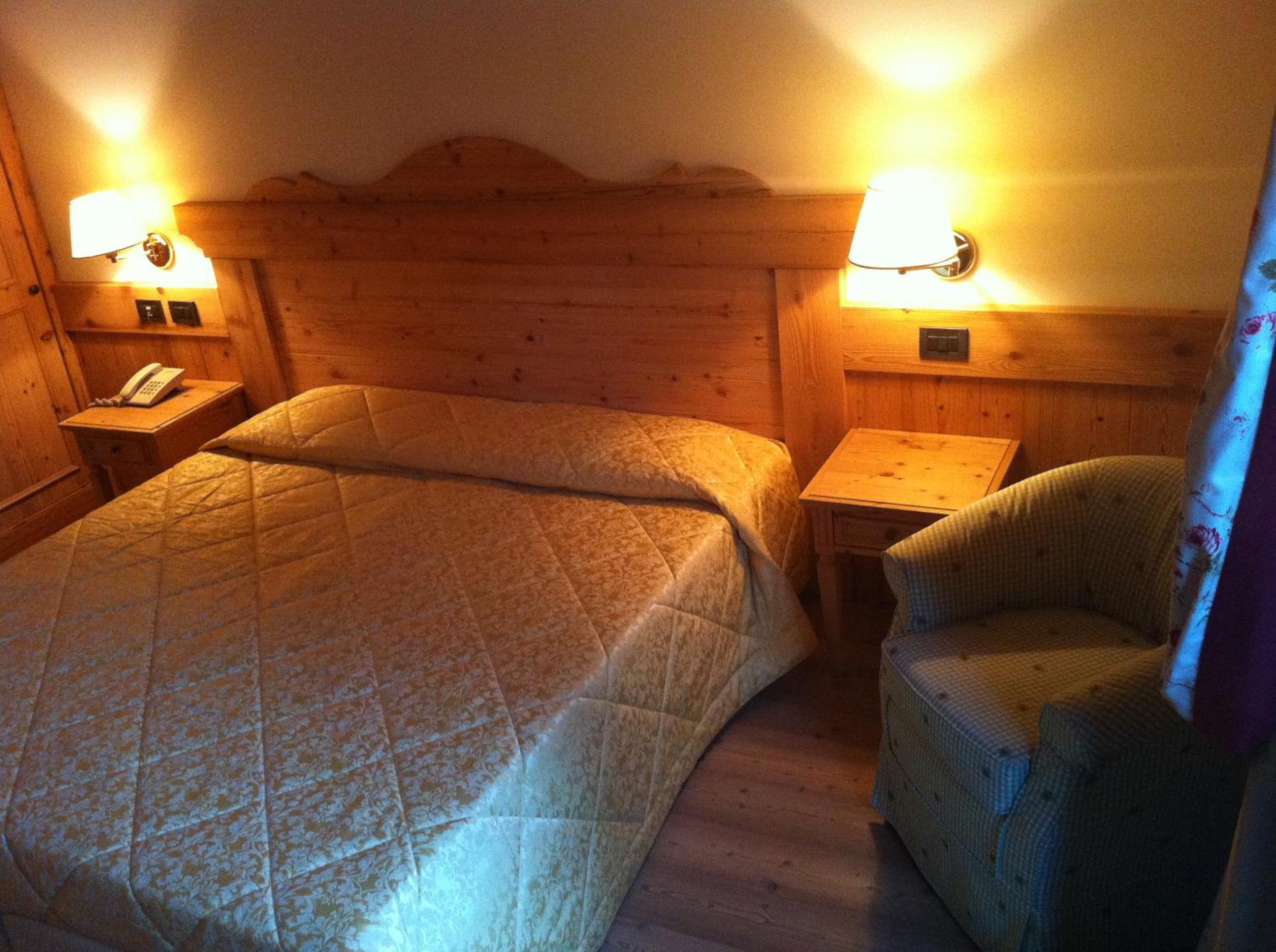 Superior Quadruple Room - Photo 7
