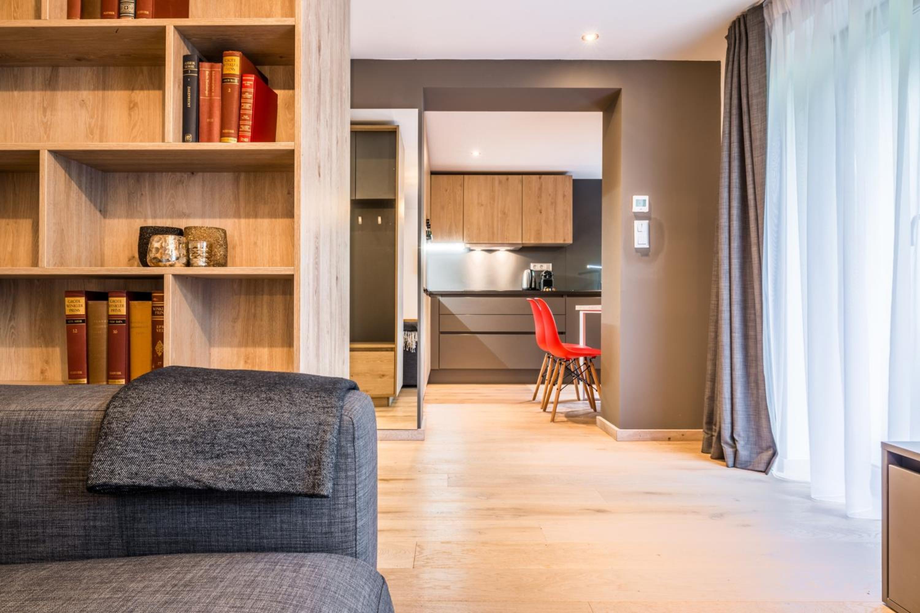 Deluxe Two-Bedroom Apartment with 2 Bathrooms (Karri) photo 3