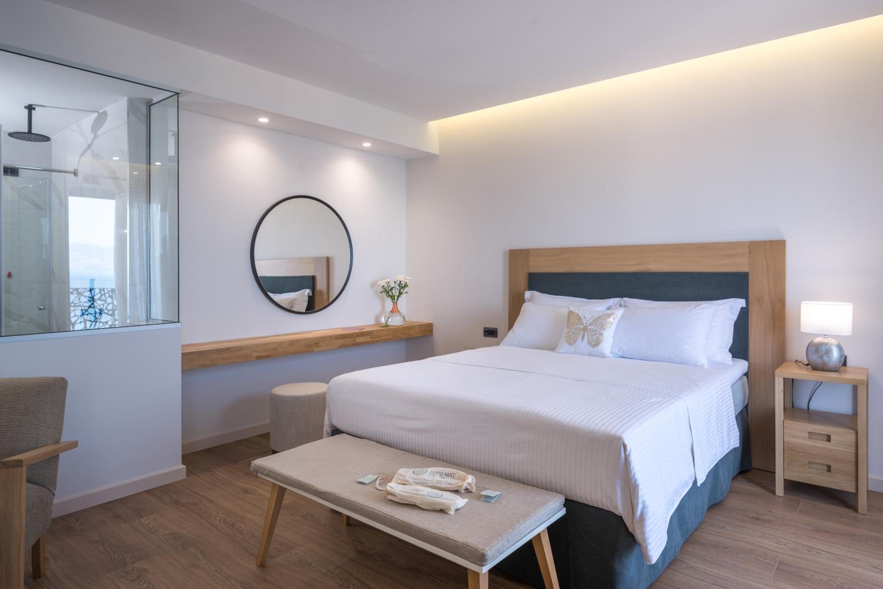 Junior Suite with Balcony Sea View