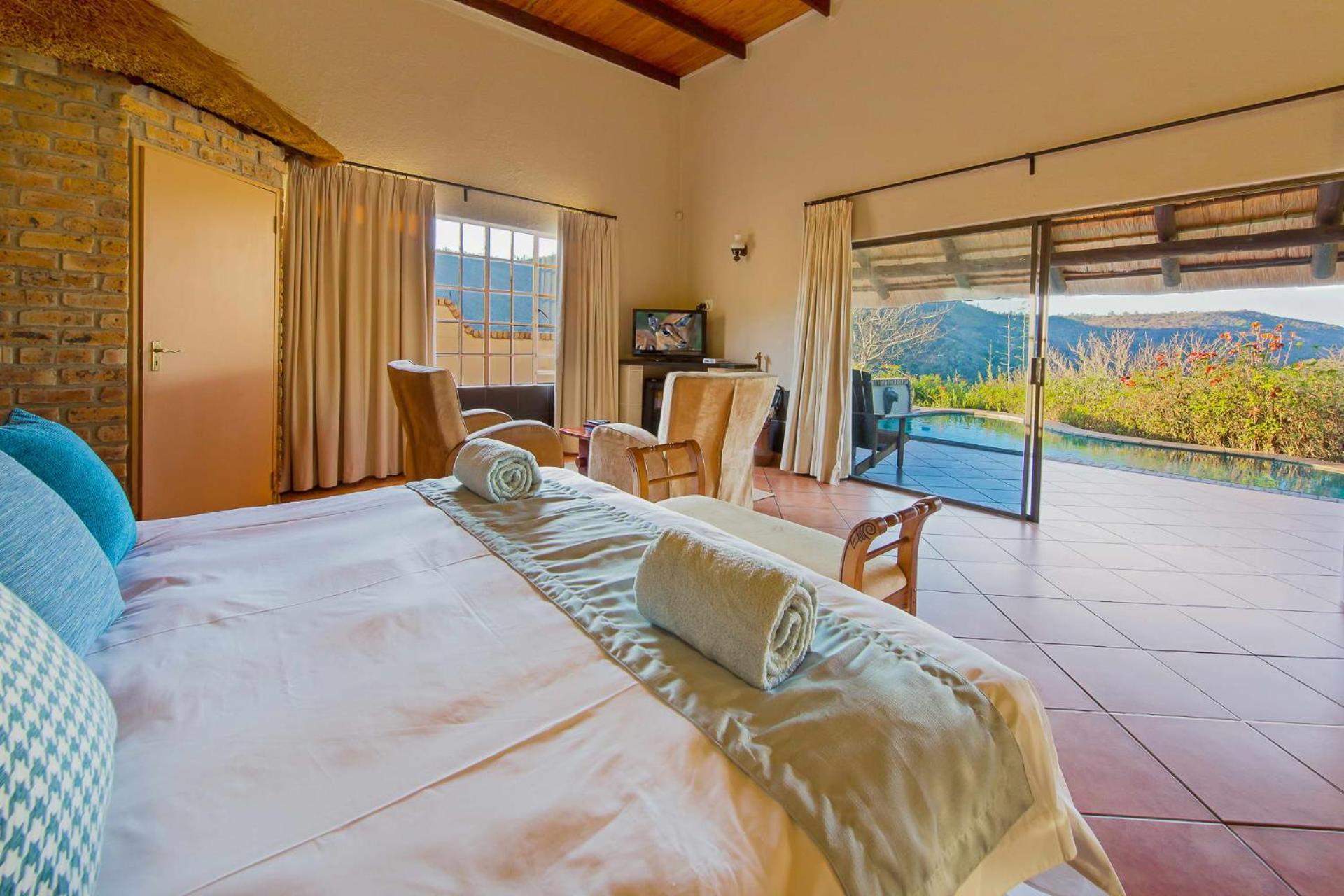 King Suite with Private Pool photo 3