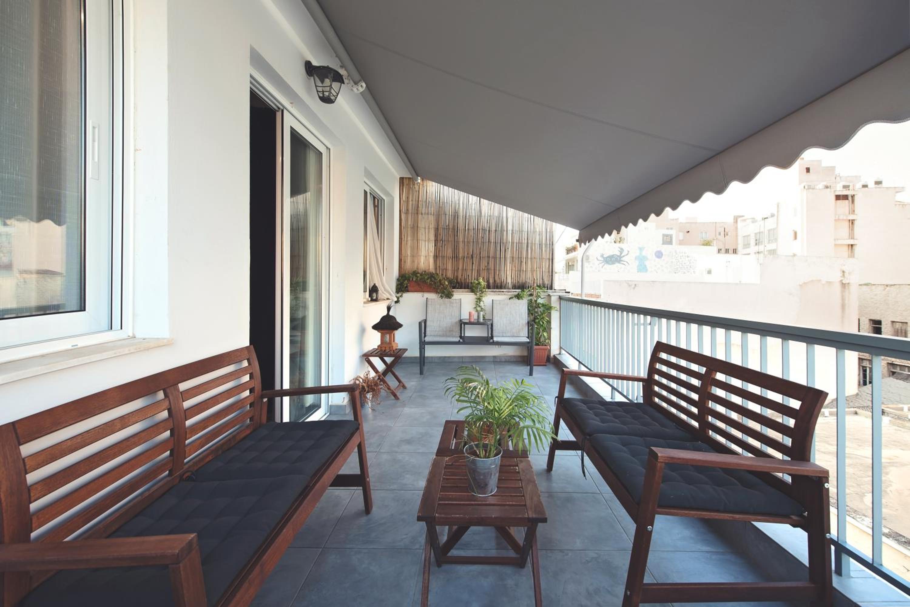 Bed in 6-Bed Dormitory Room with Private Terrace photo 3