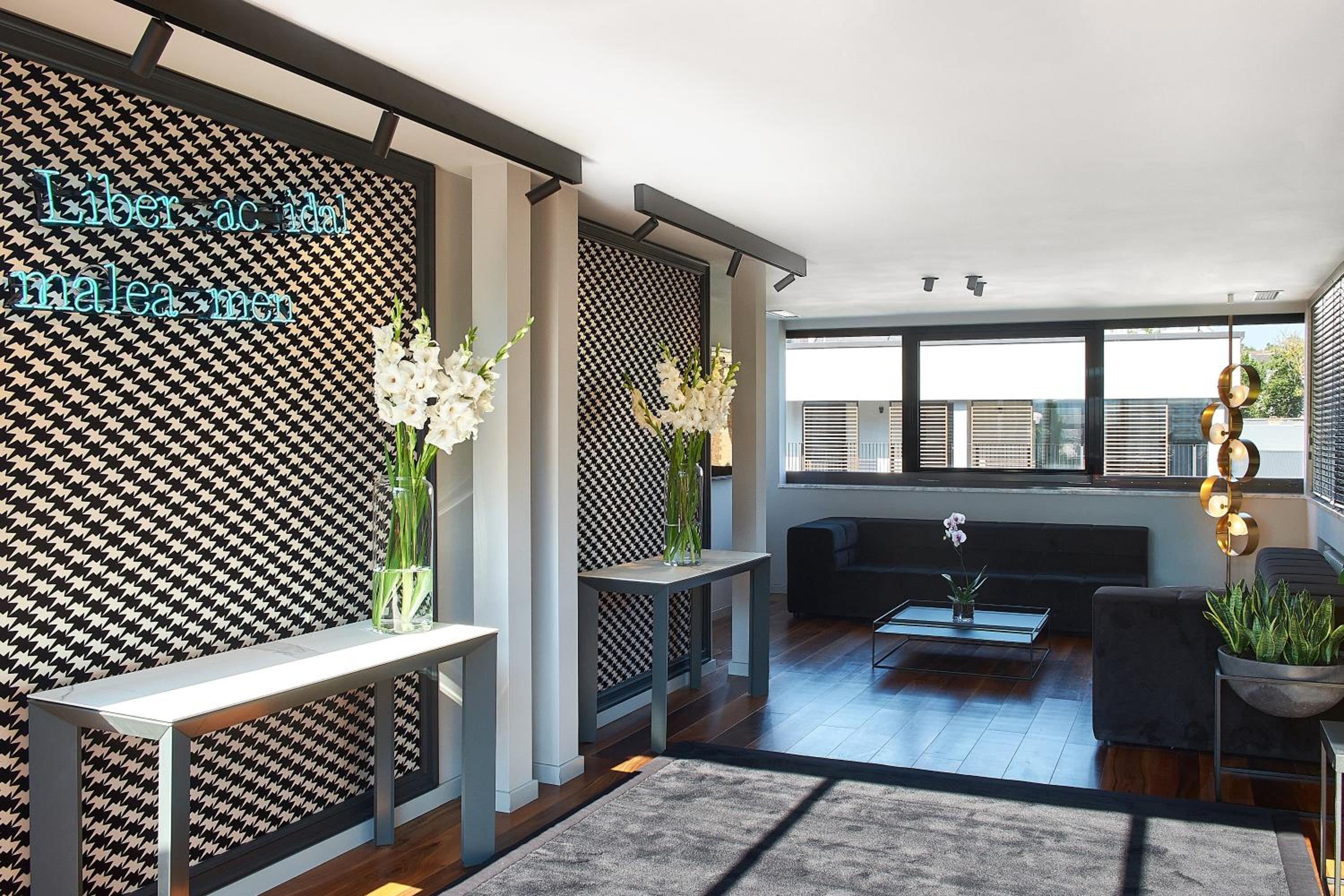 Penthouse with terrace photo 3