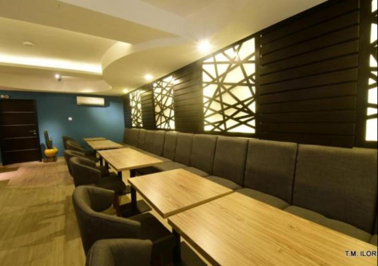 Executive Suite photo 2