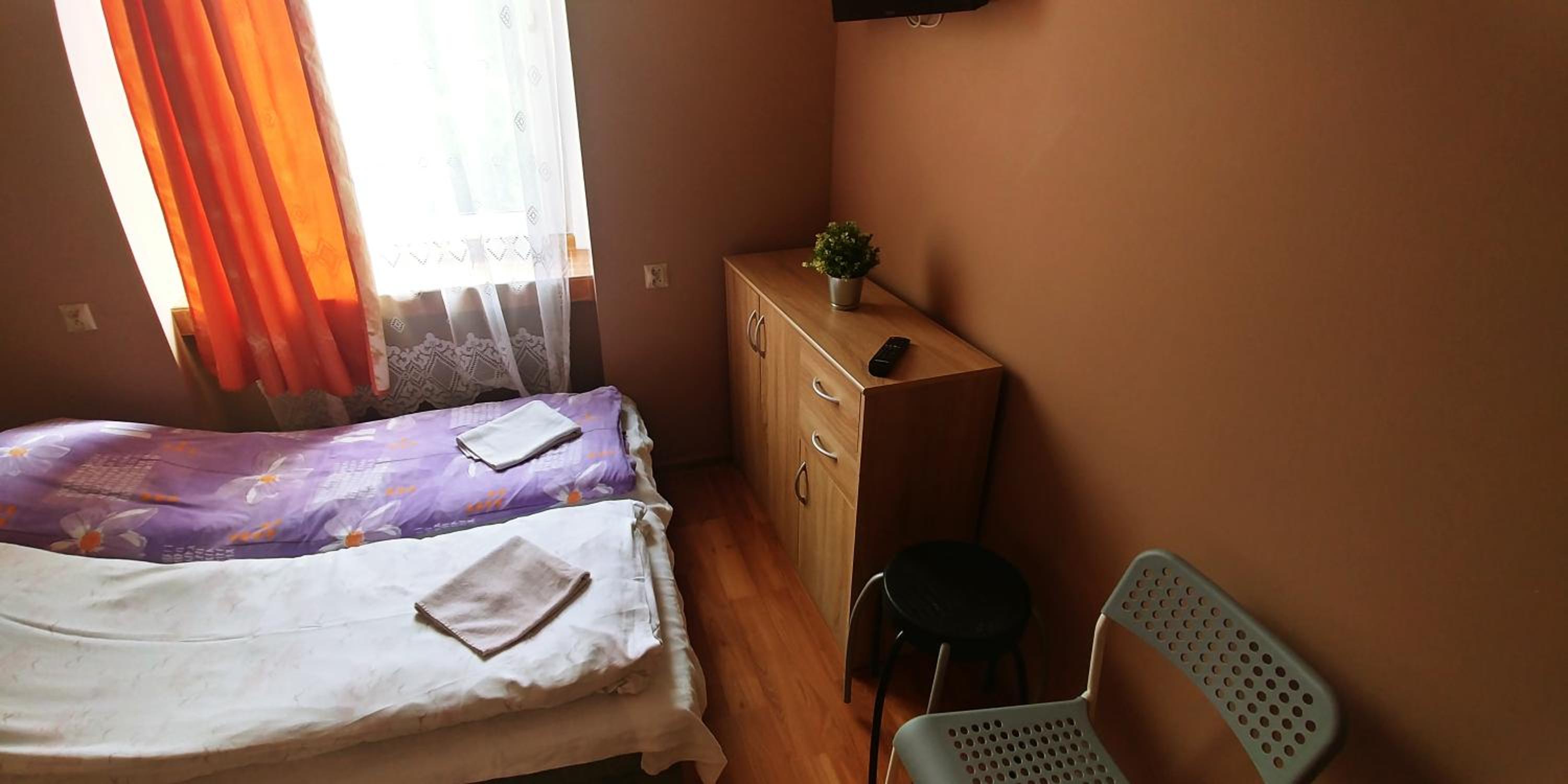 Classic Double Room with Shower - Photo 1
