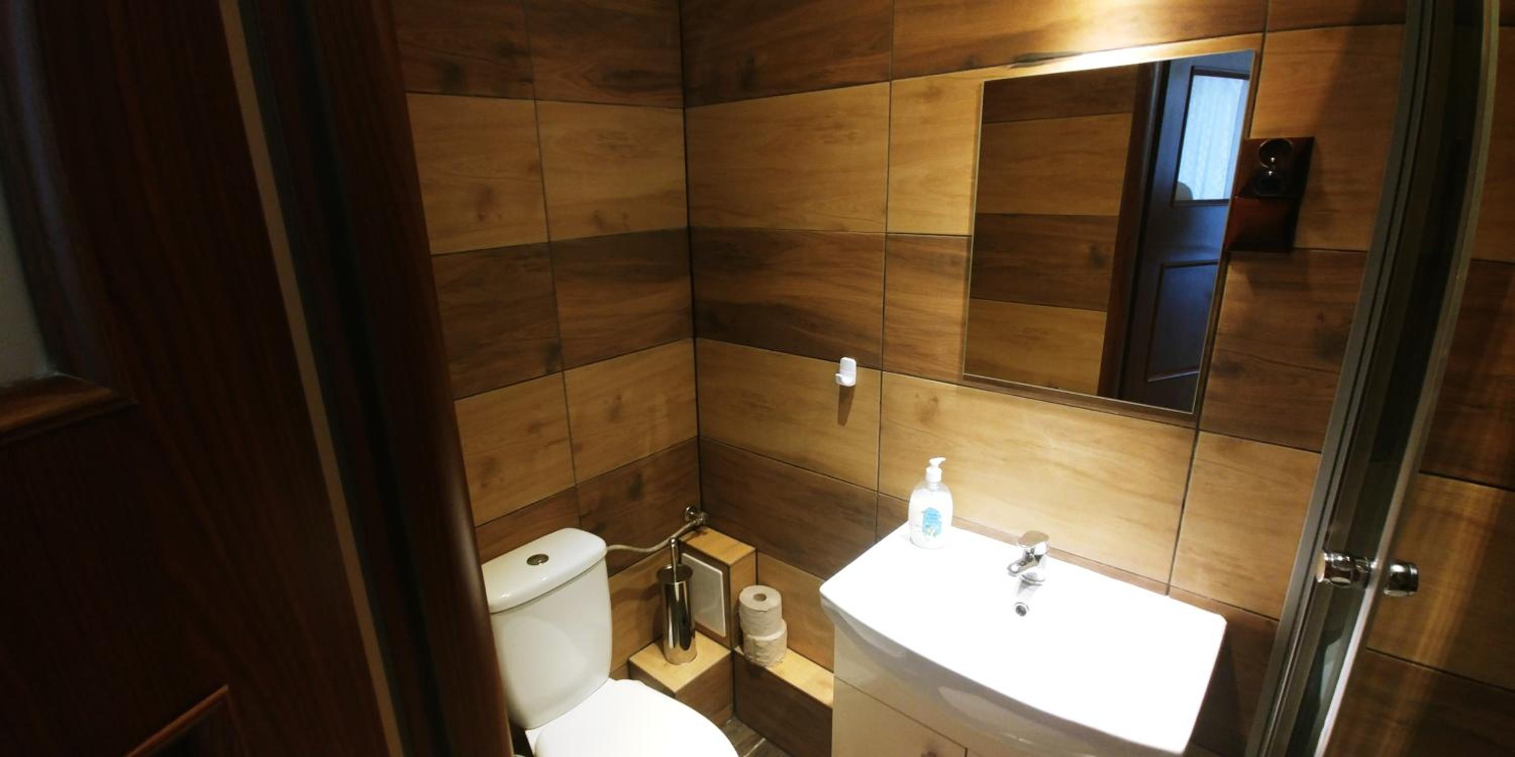 Triple Room with Private Bathroom - Photo 2