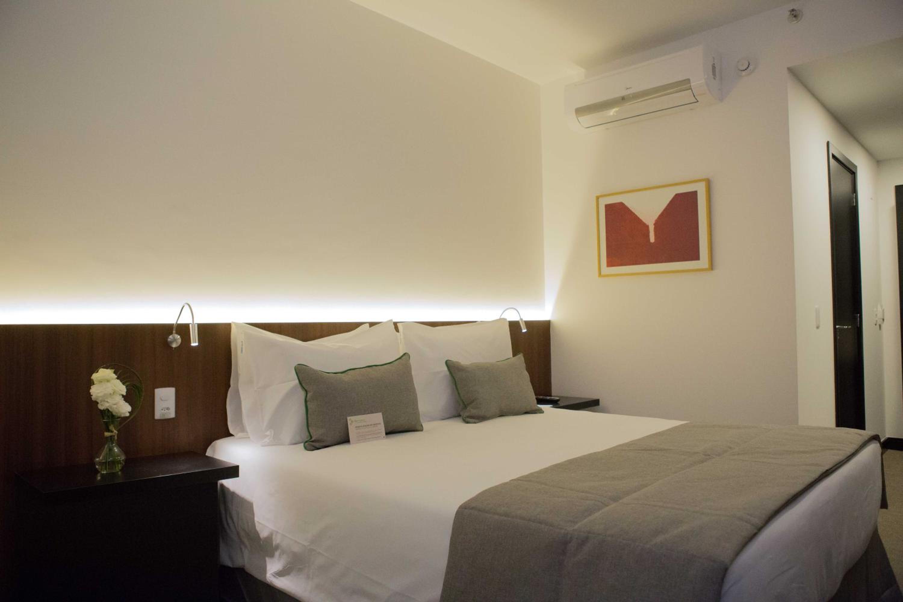 Deluxe Queen Room photo 1