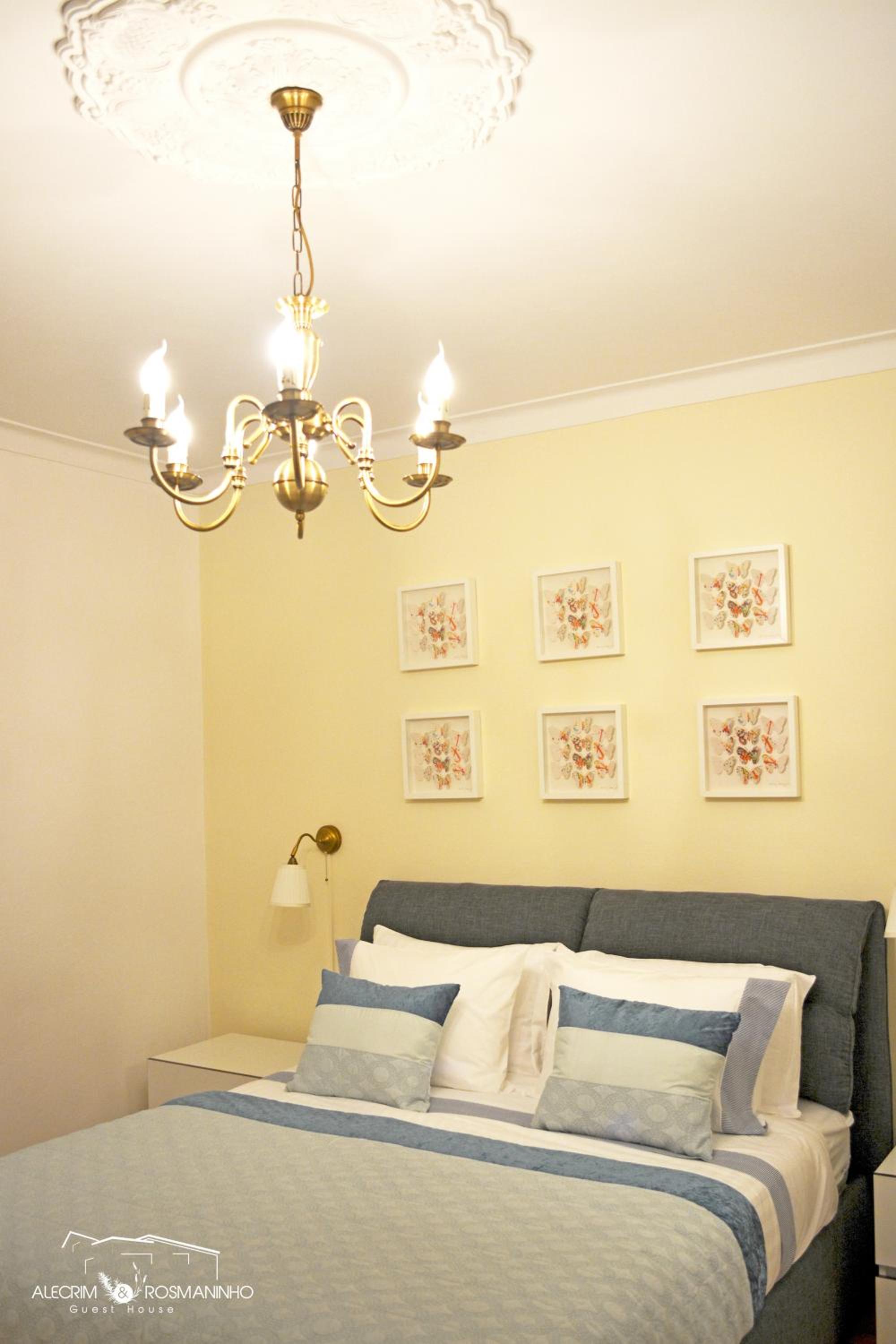 Large Double Room - Photo 5