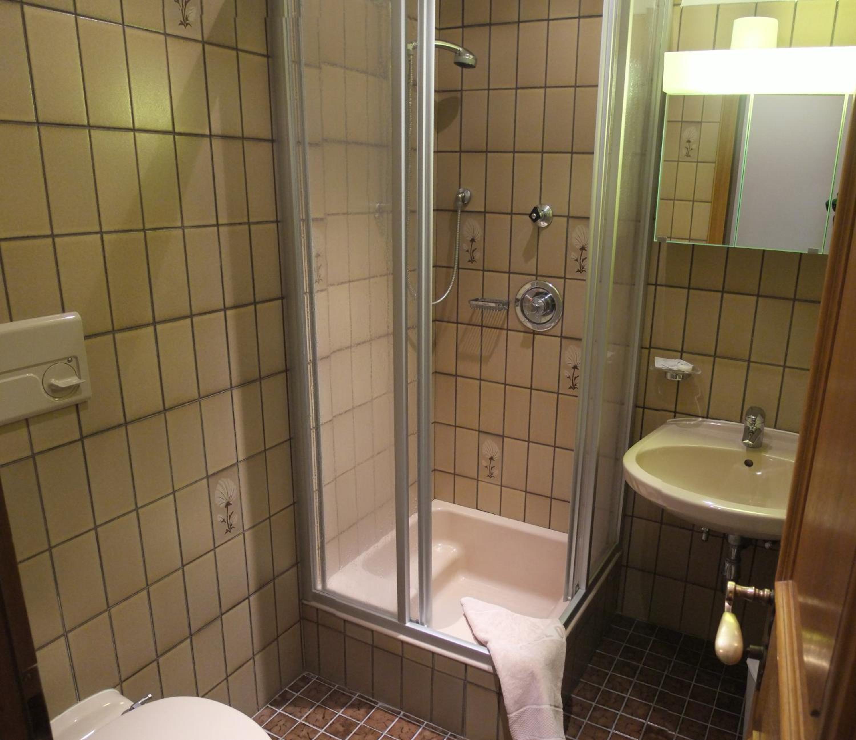 Double Room - Photo 2
