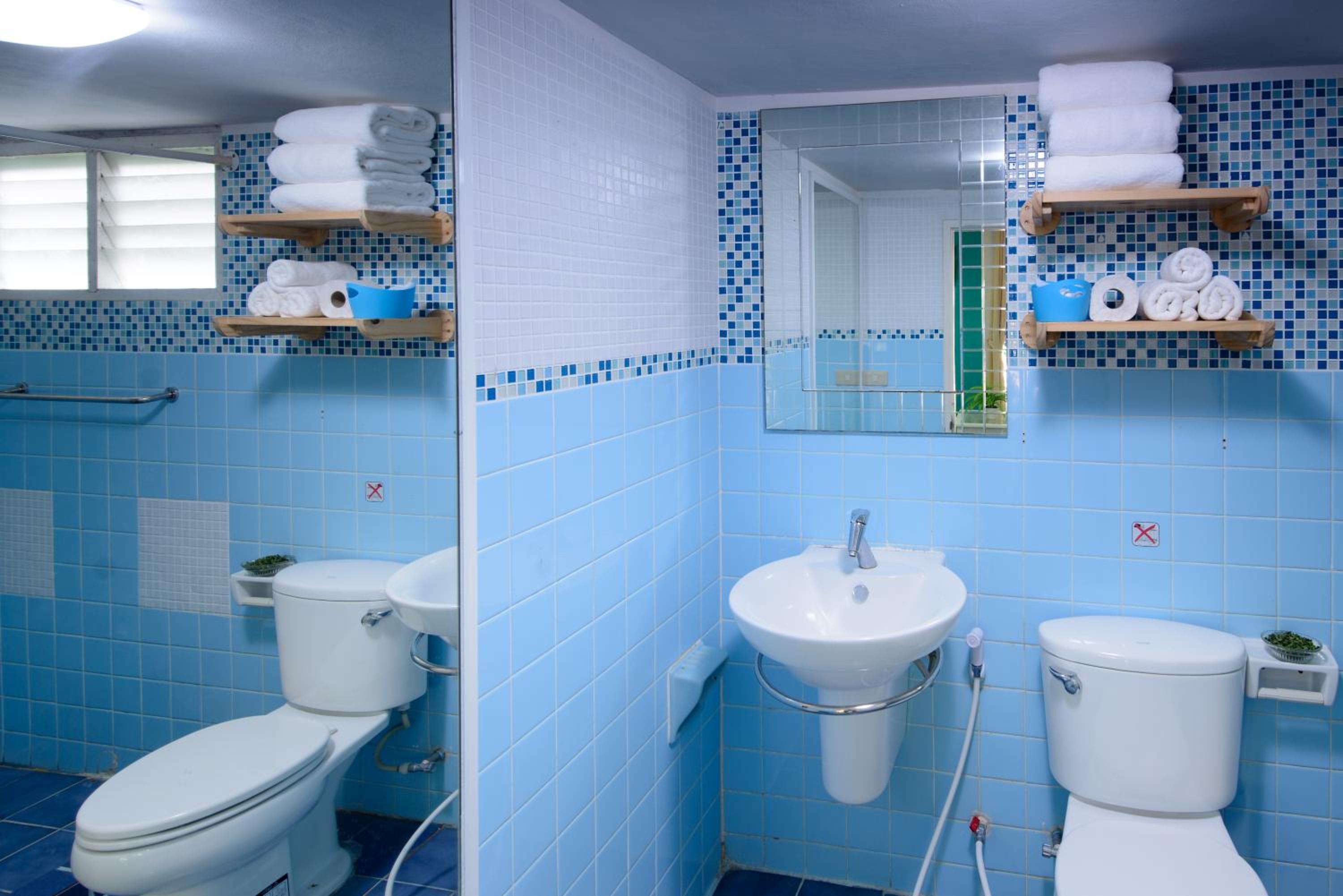 One-Bedroom House - Photo 10