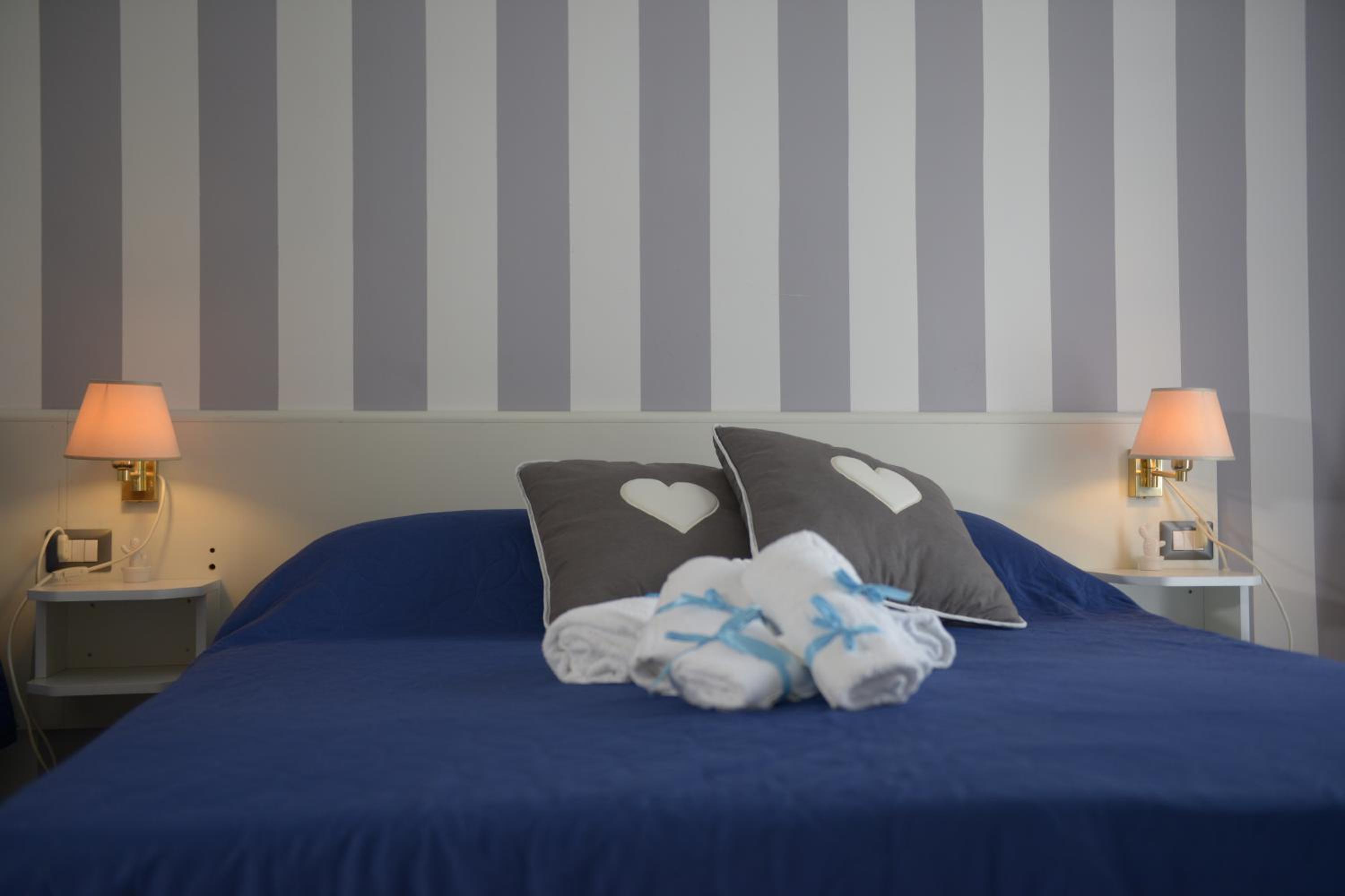 Triple Room with Private Bathroom photo 2