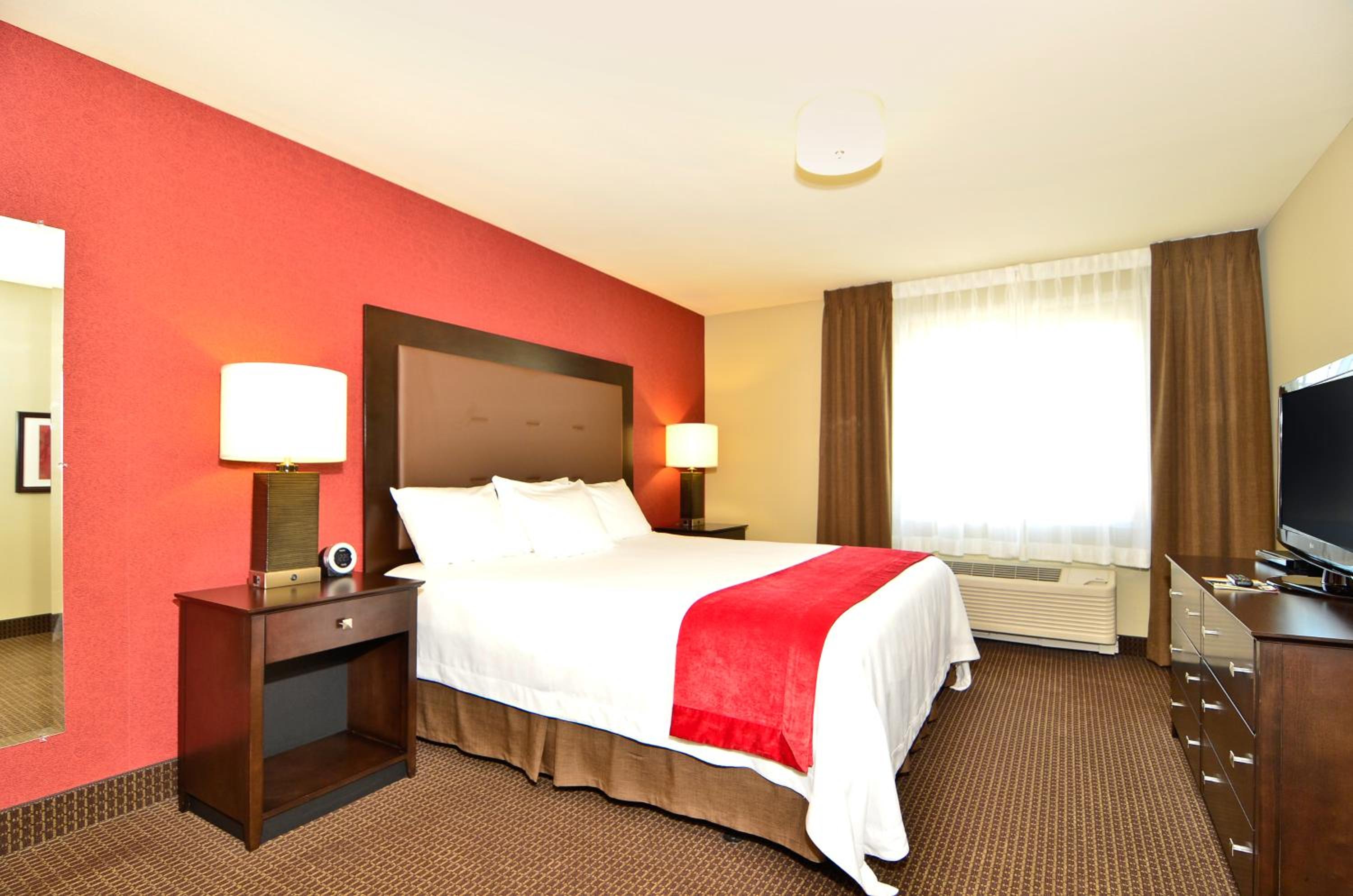 Standard King Suite - Non-Smoking