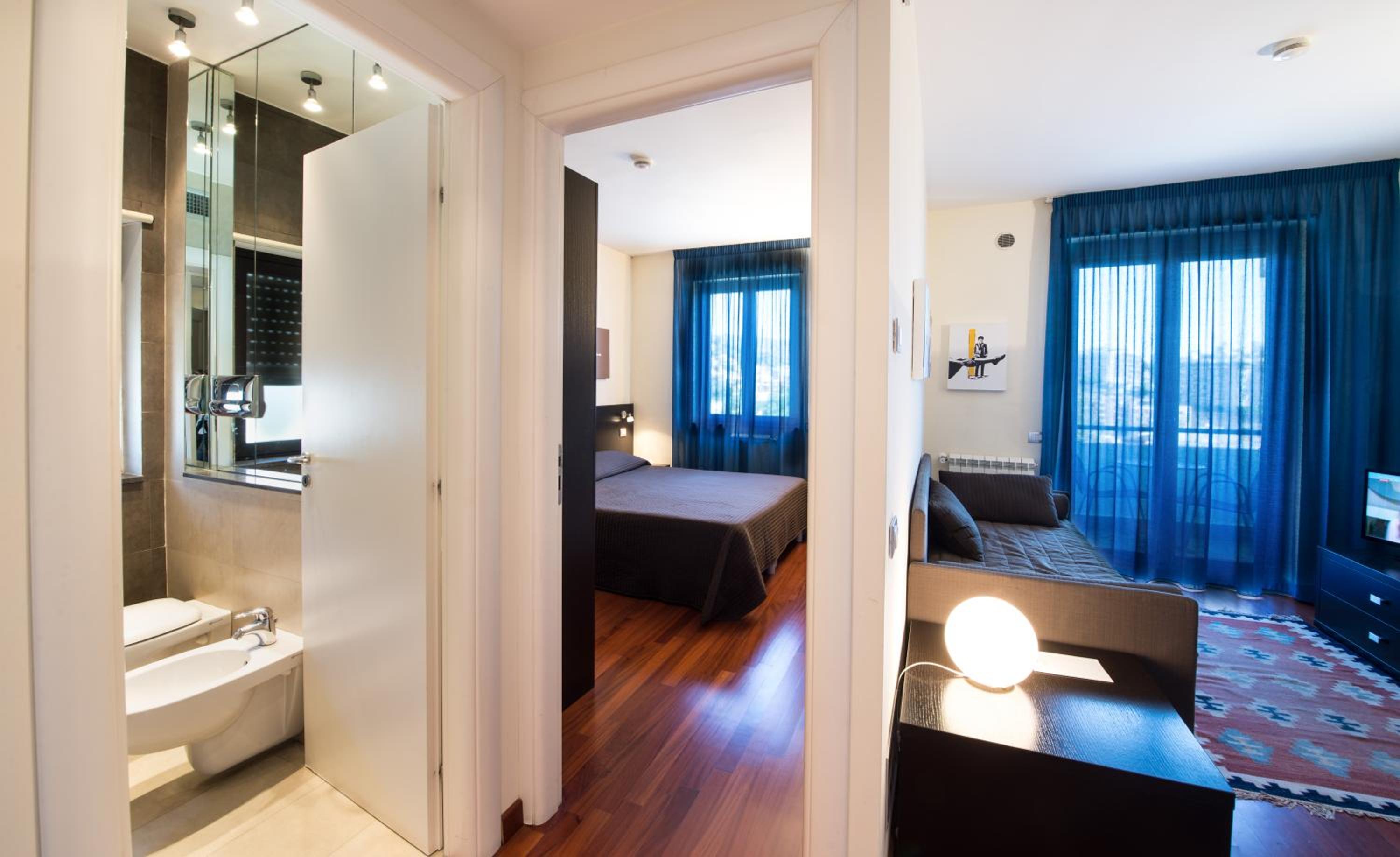 Deluxe Triple Room - Photo 9