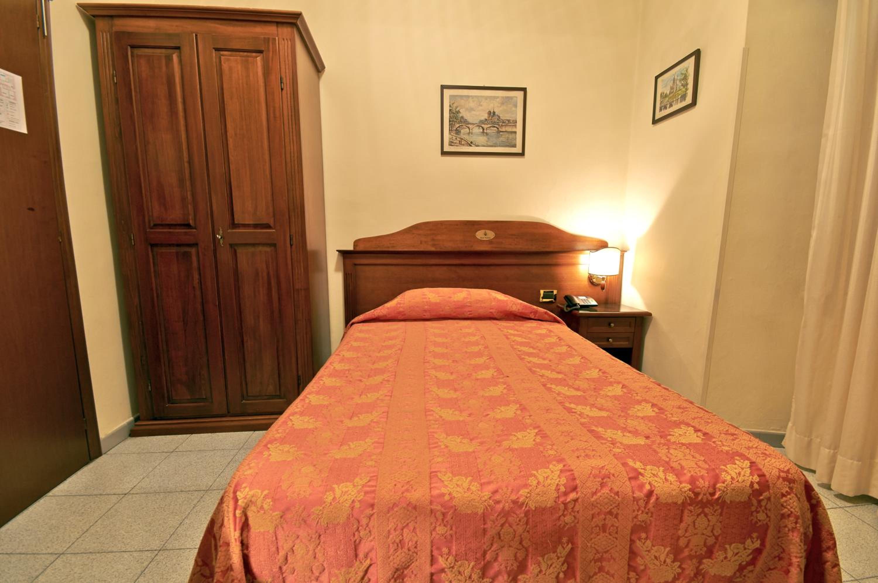Single Room