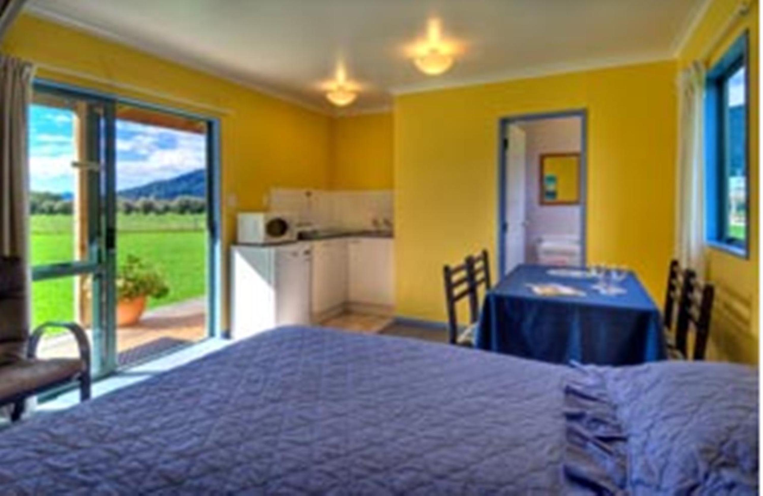 Deluxe Family Room - Photo 3