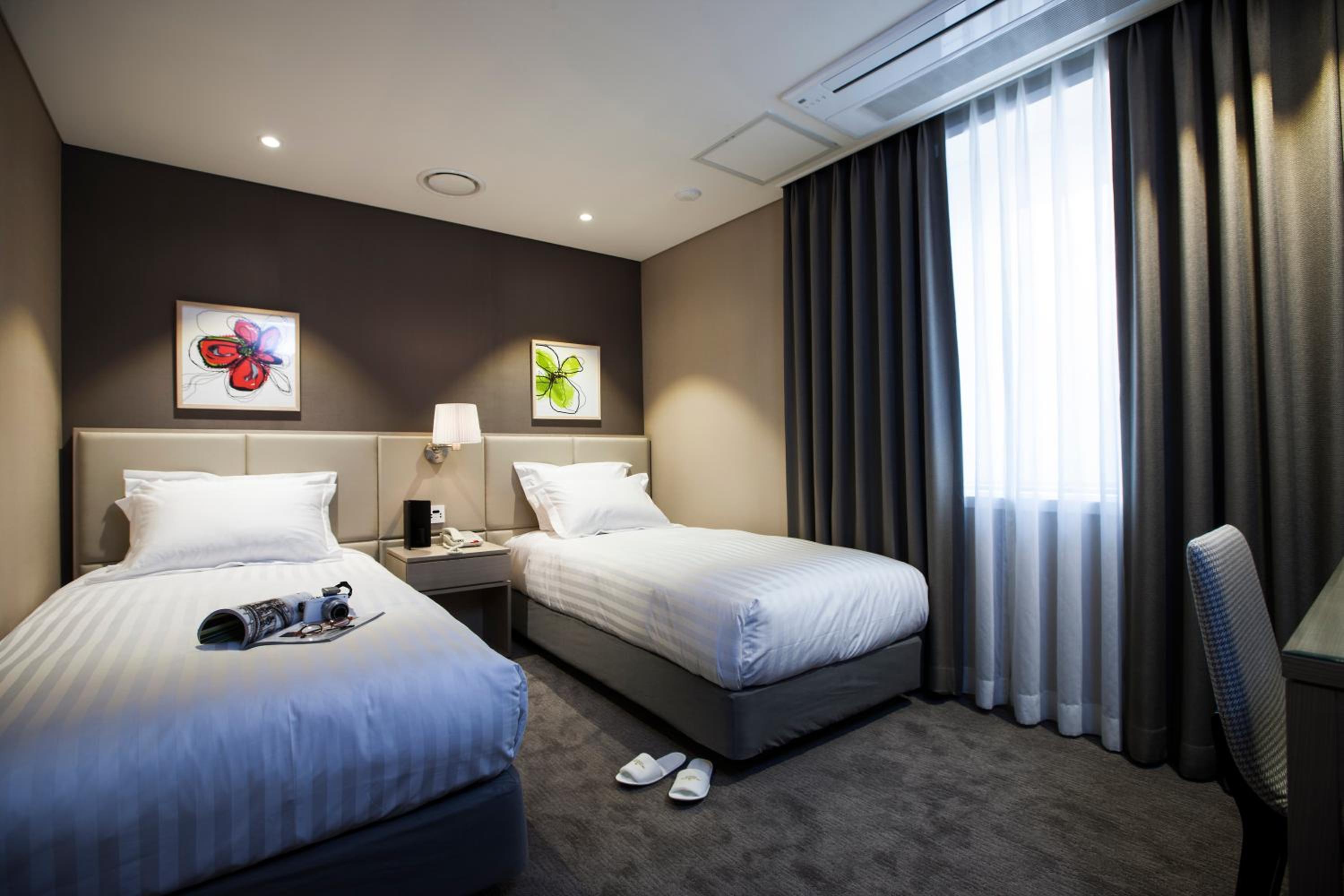 Standard Twin Room photo 1