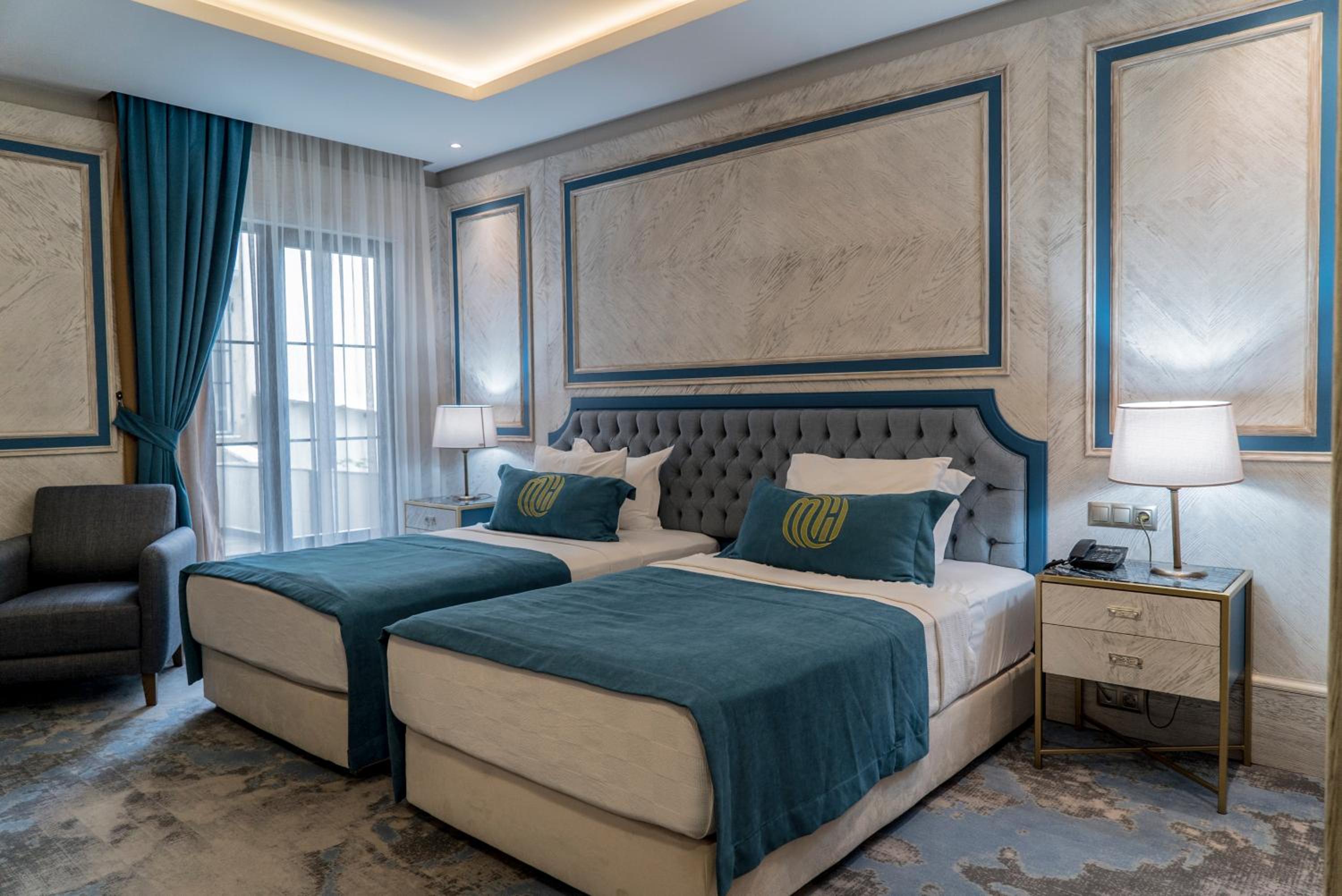 Deluxe Twin Room - Photo 2