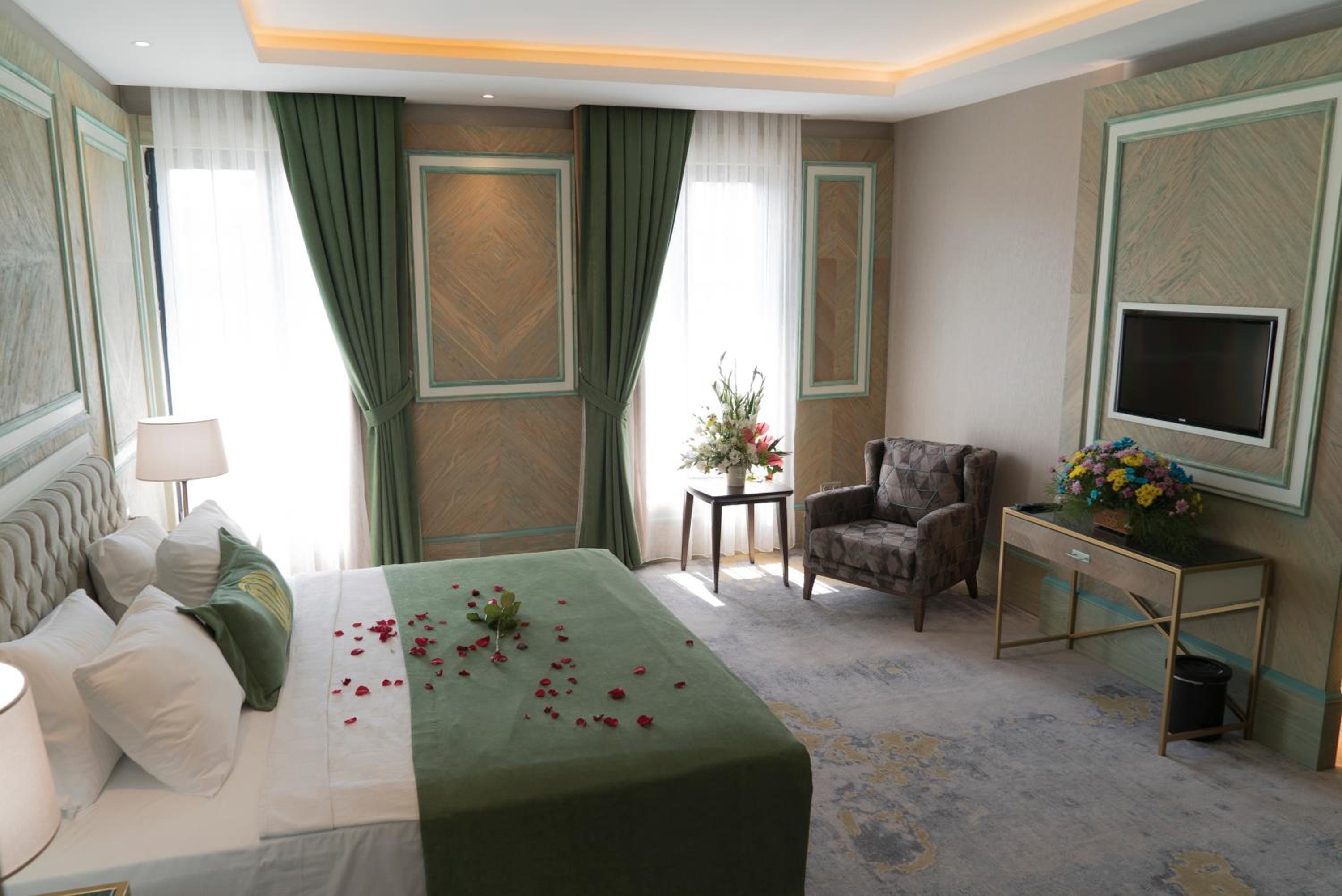 Deluxe Double Room - Photo 1