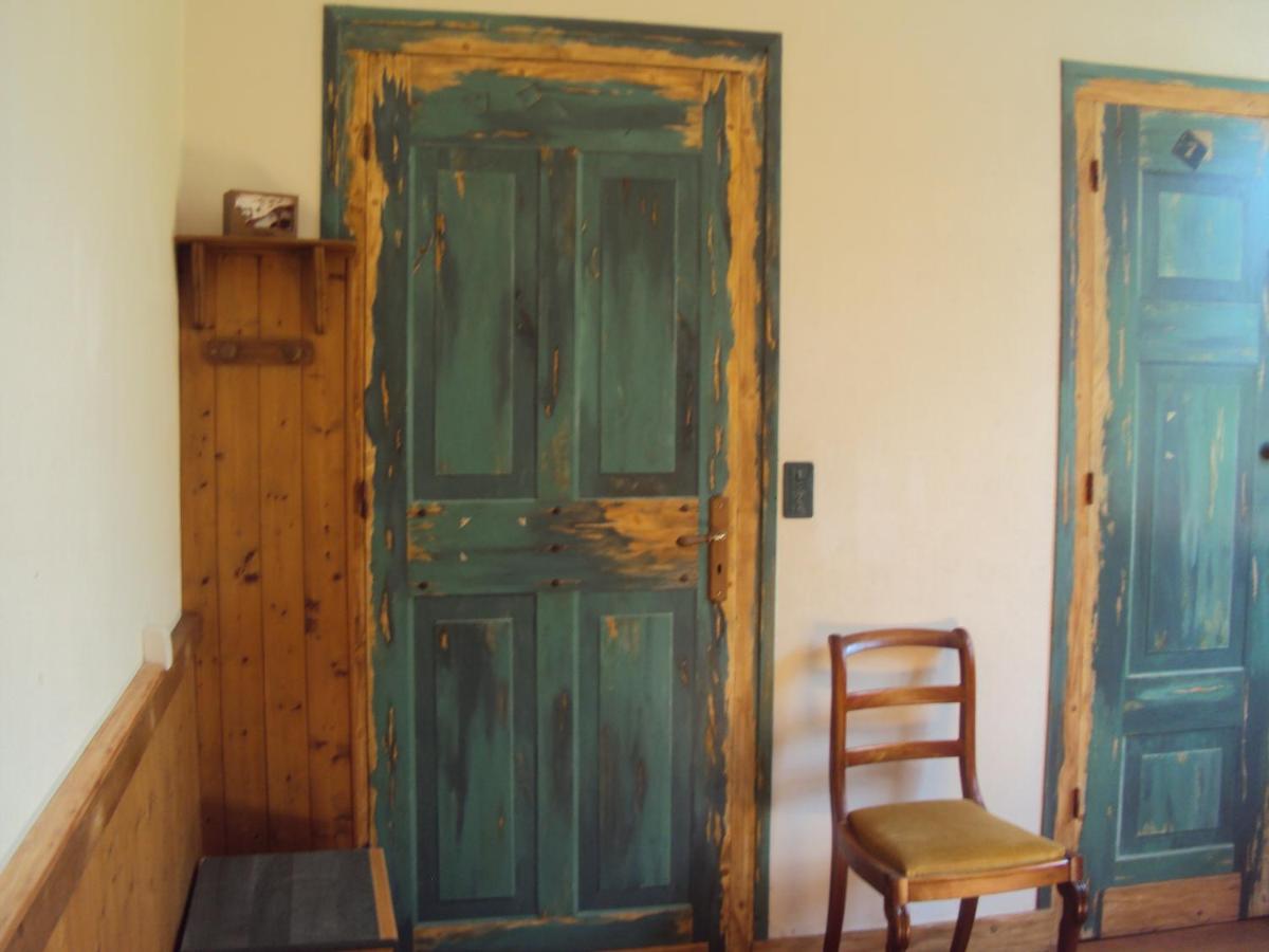 Double Room with Shared Bathroom photo 3