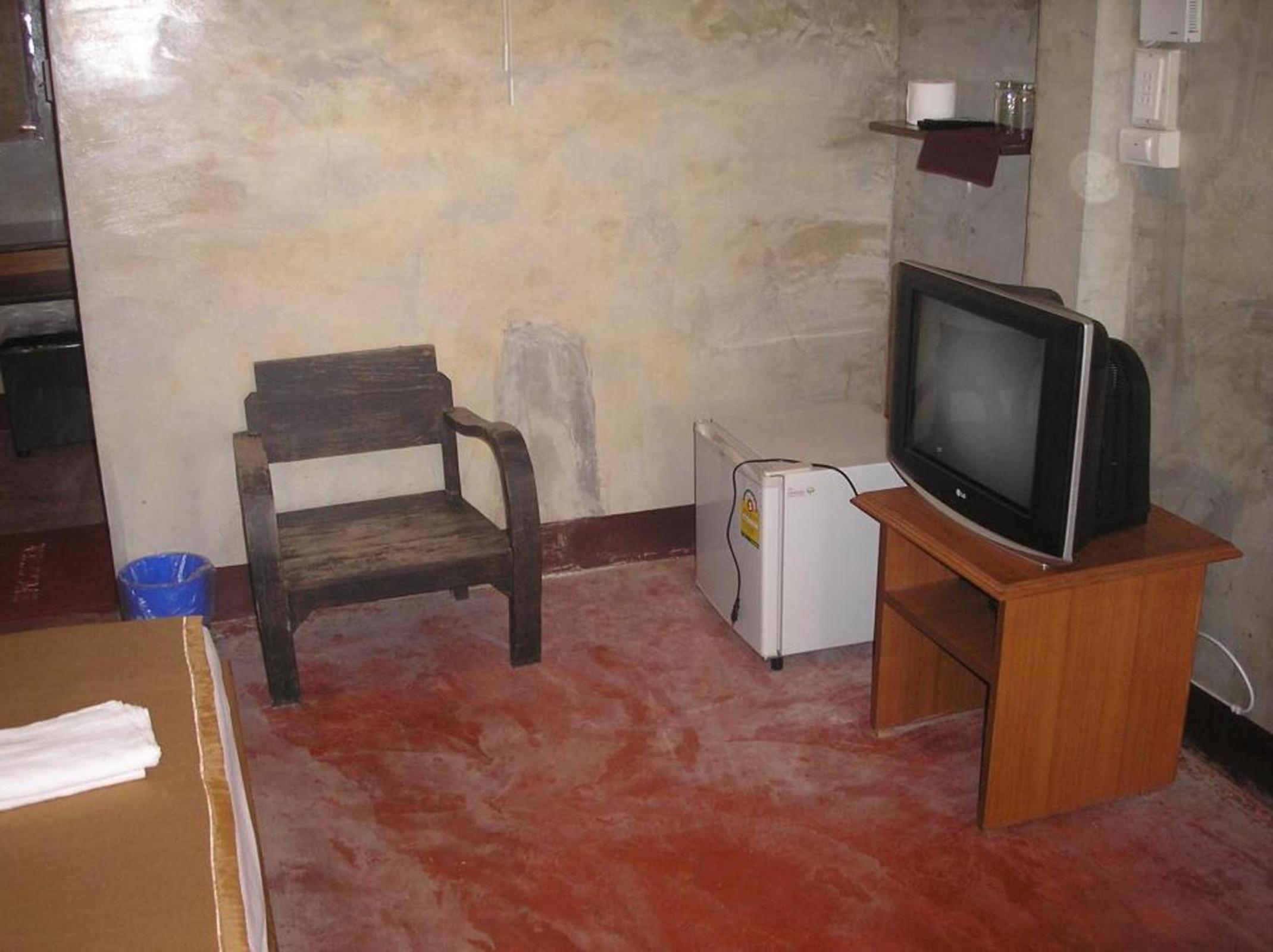 Twin Room - Photo 5