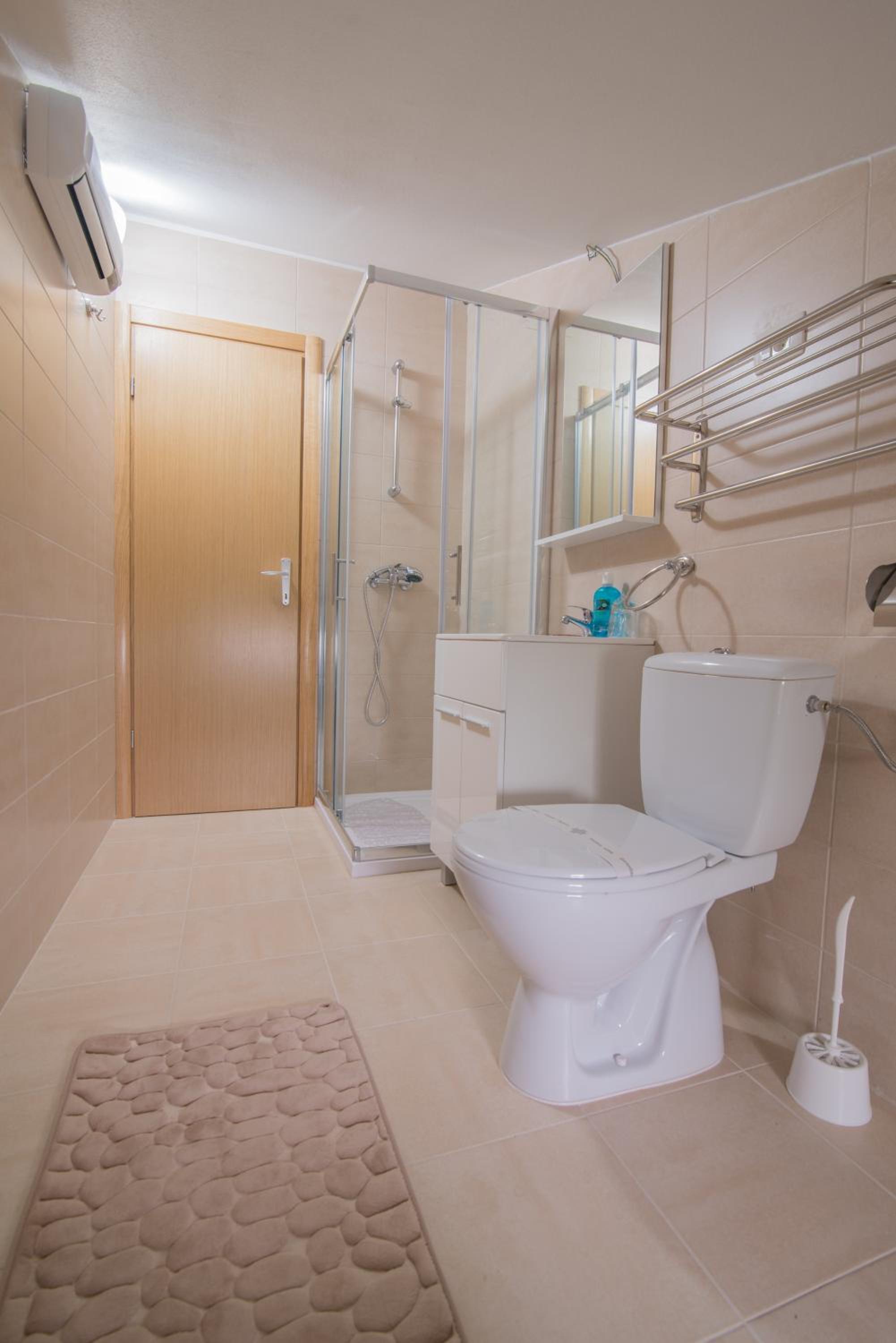 Two-Bedroom Apartment - Photo 5