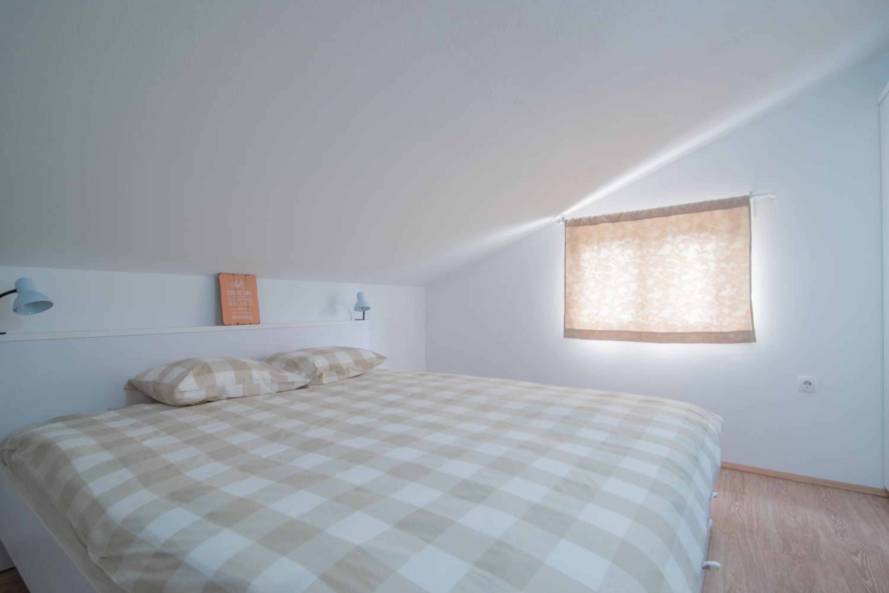 Two-Bedroom Apartment - Photo 7