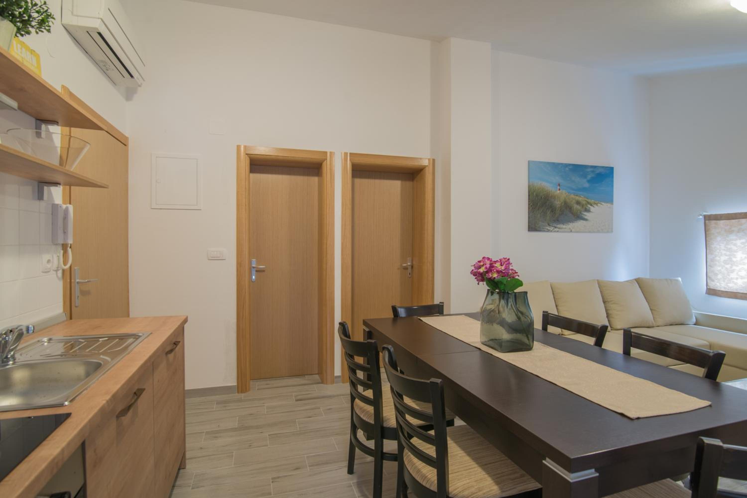 Two-Bedroom Apartment - Photo 19