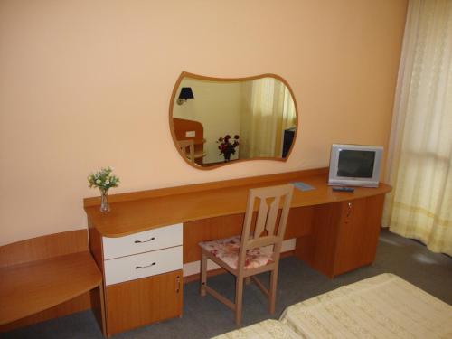 Twin Room with Sea View photo 2