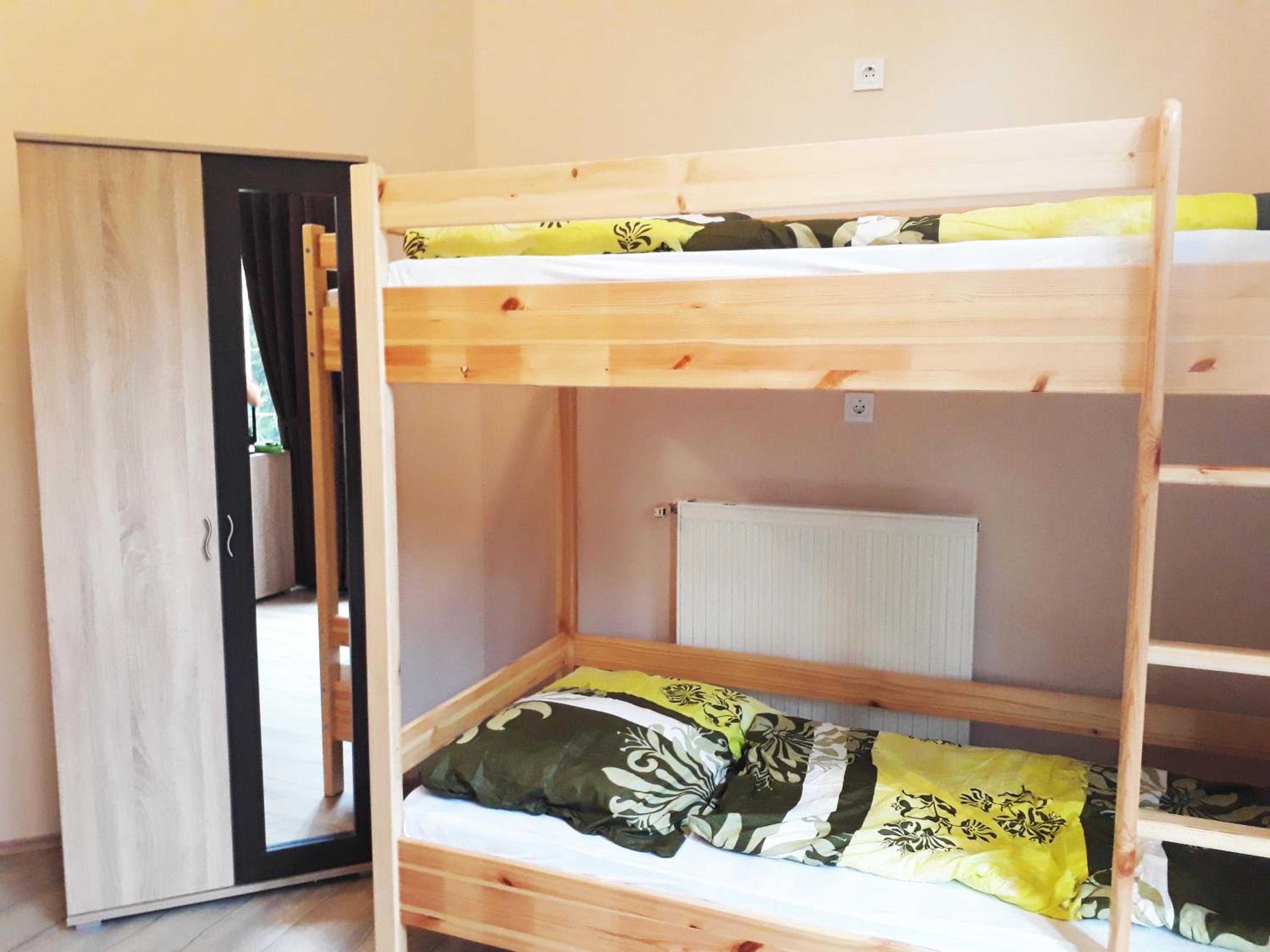 Triple Room with Private Bathroom - Photo 4