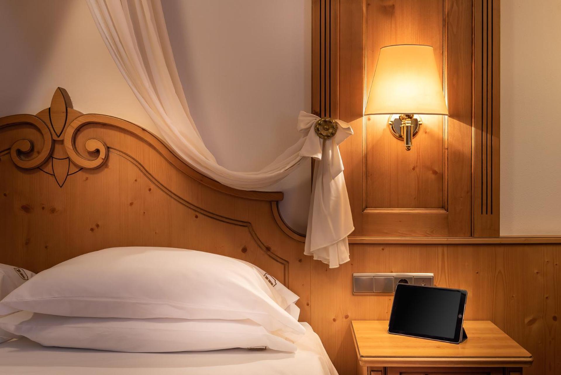 Superior Triple Room (2 Adults + 1 Child) - Photo 8