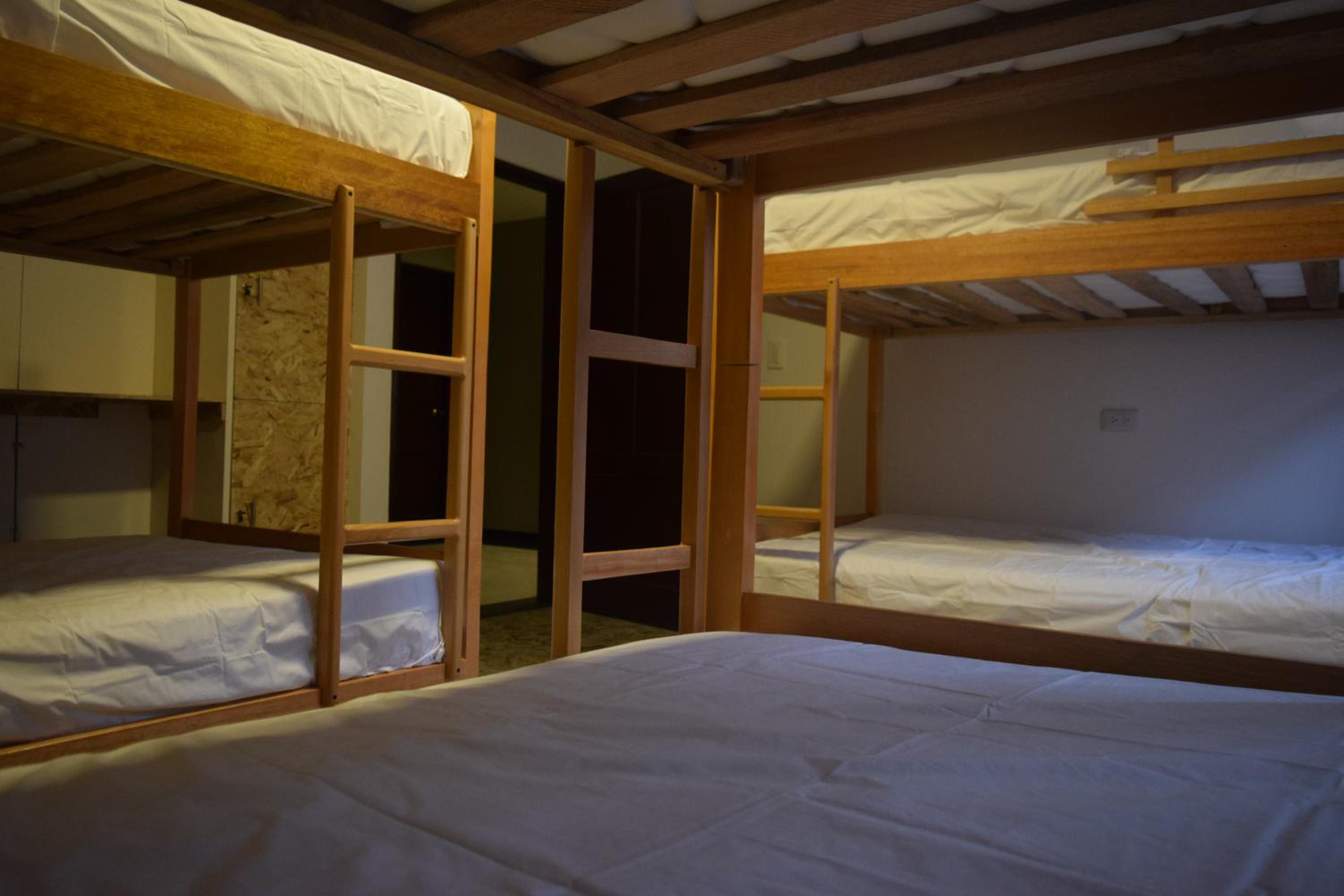 Bed in 6-Bed Dormitory Room photo 1