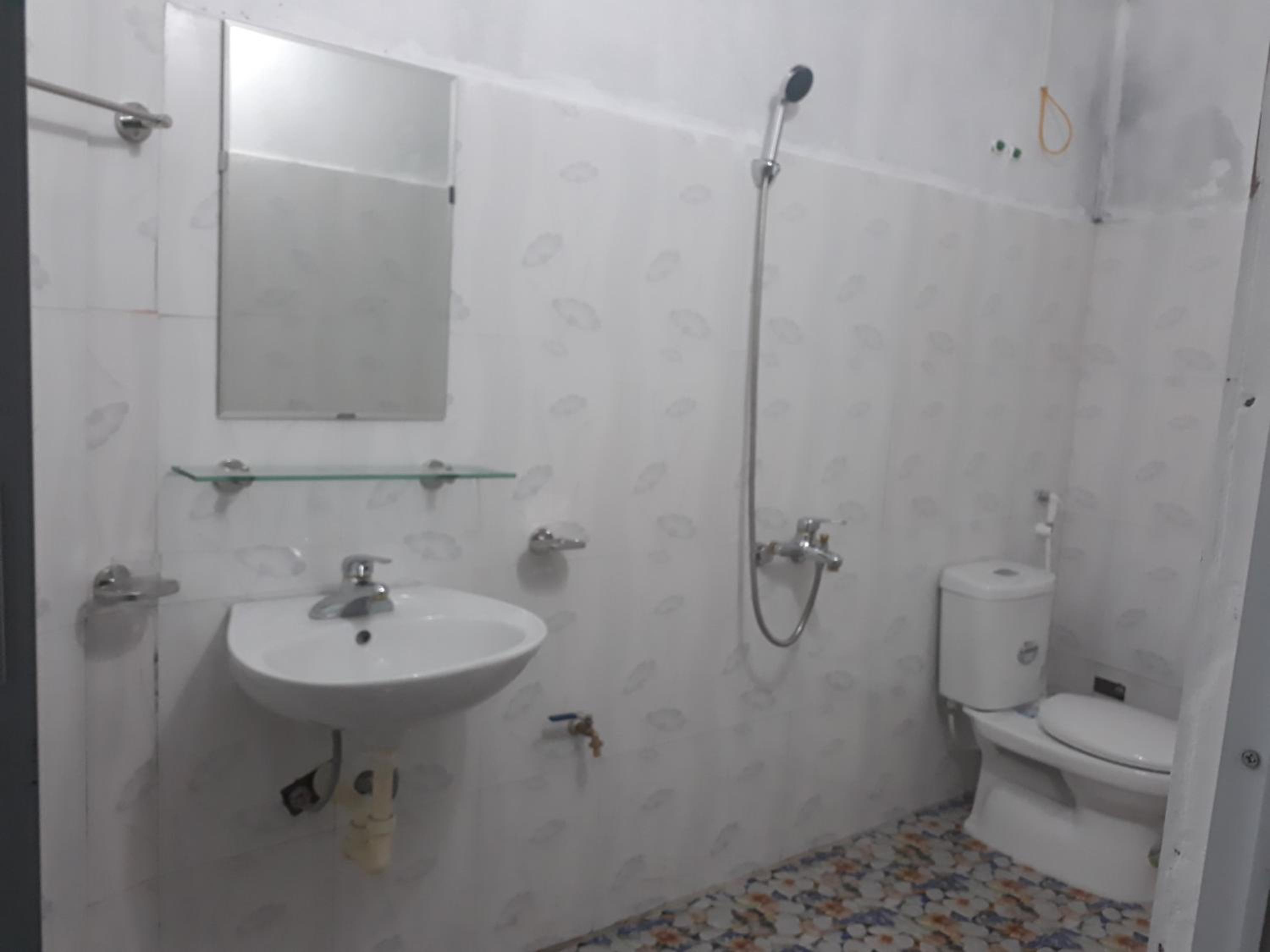 Queen Room photo 1