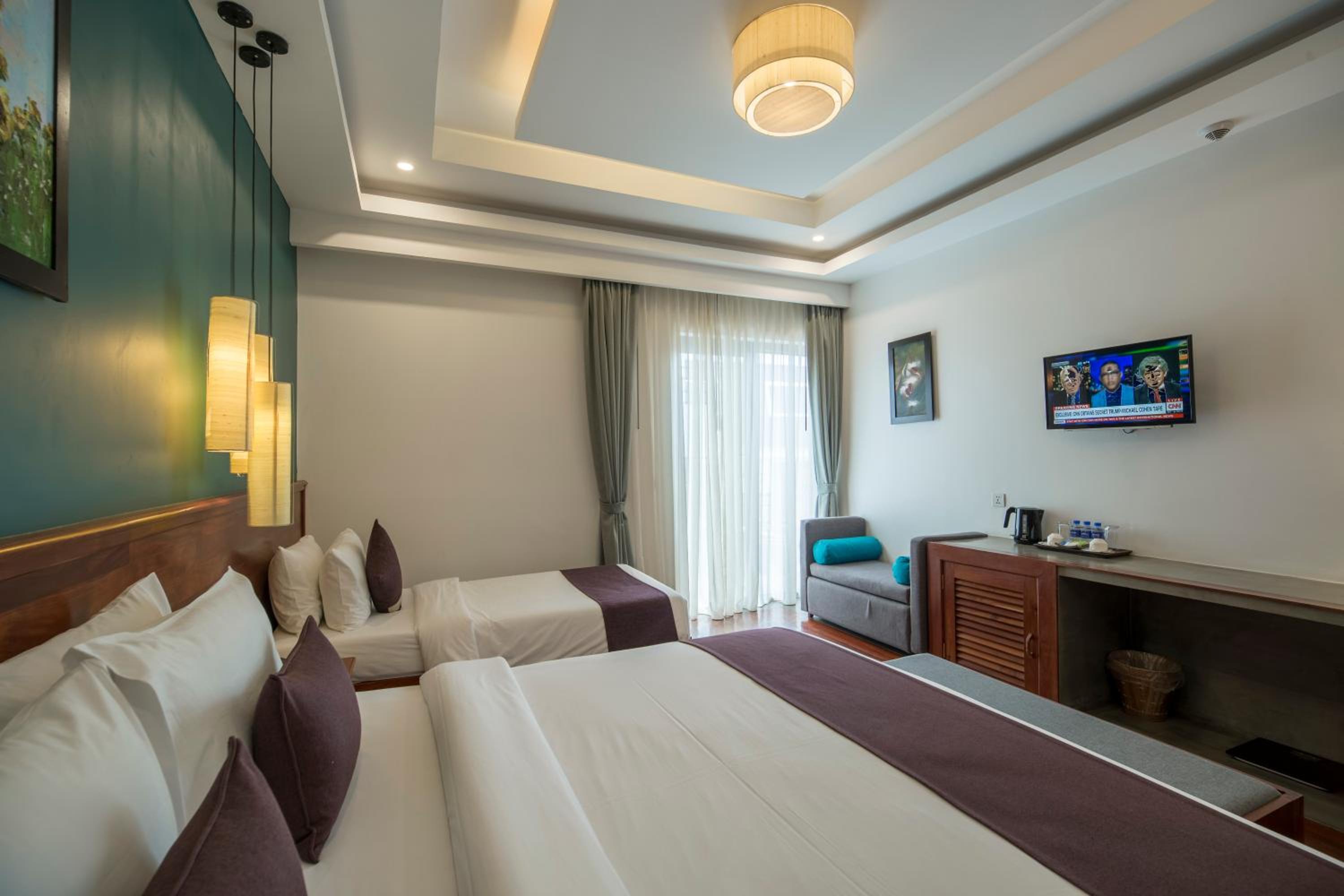 Deluxe Family Room