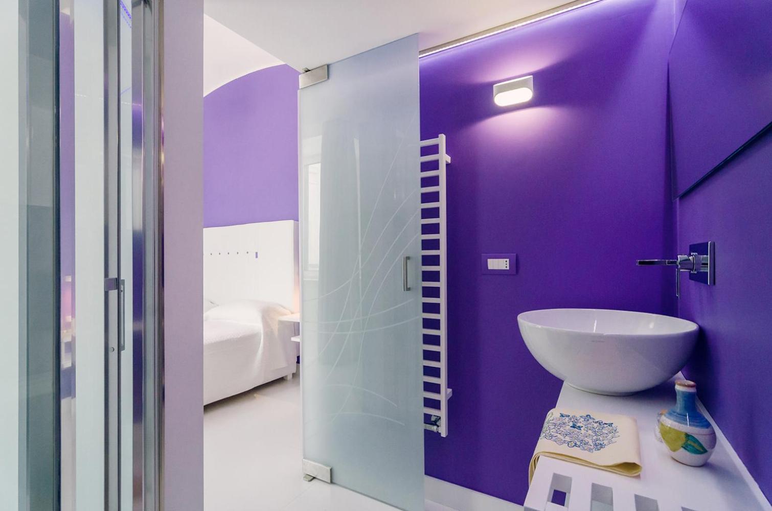 Deluxe Double or Twin Room with Balcony - Photo 4